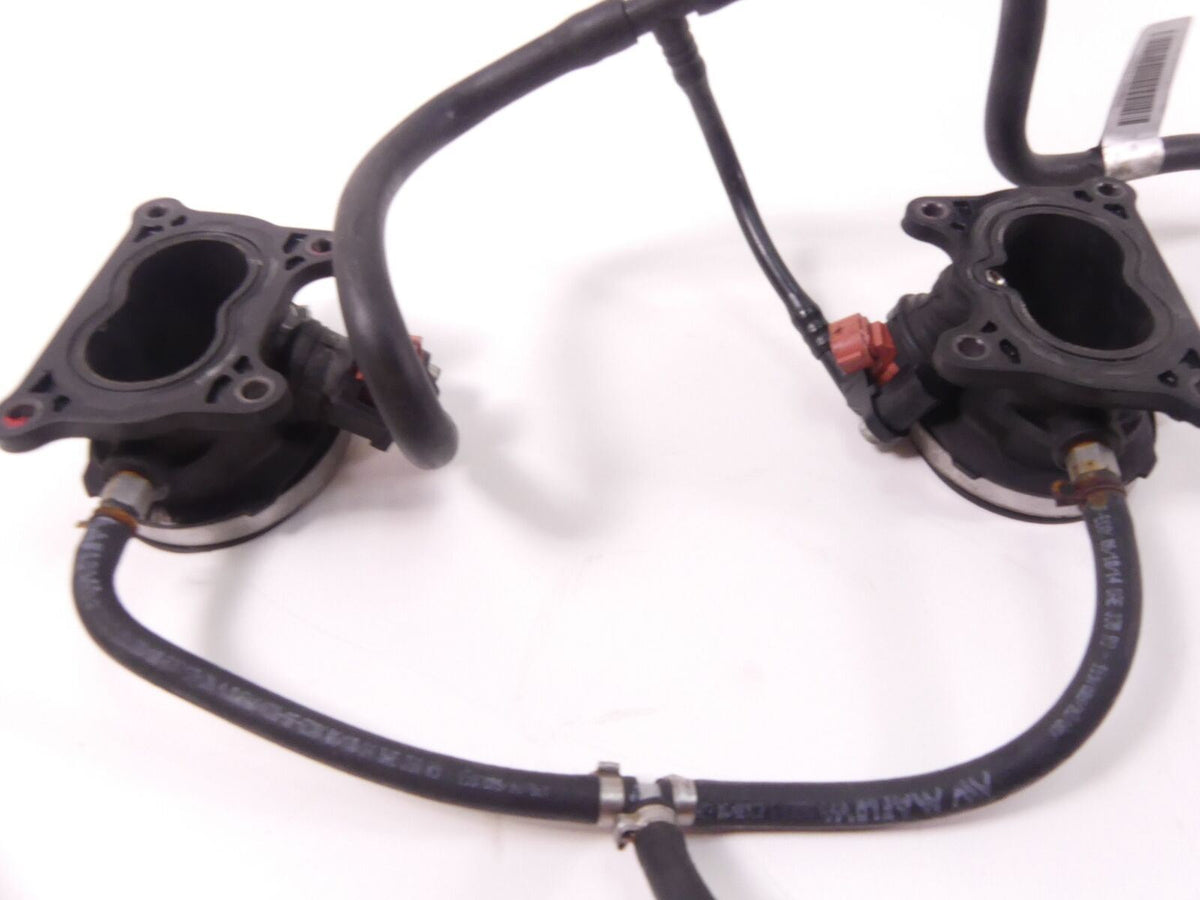 2015 Ducati Diavel Carbon Fuel Gas Petrol Injectors Hose Set 59024021A {{ shop.shopifyCountryName }} - Mototech271