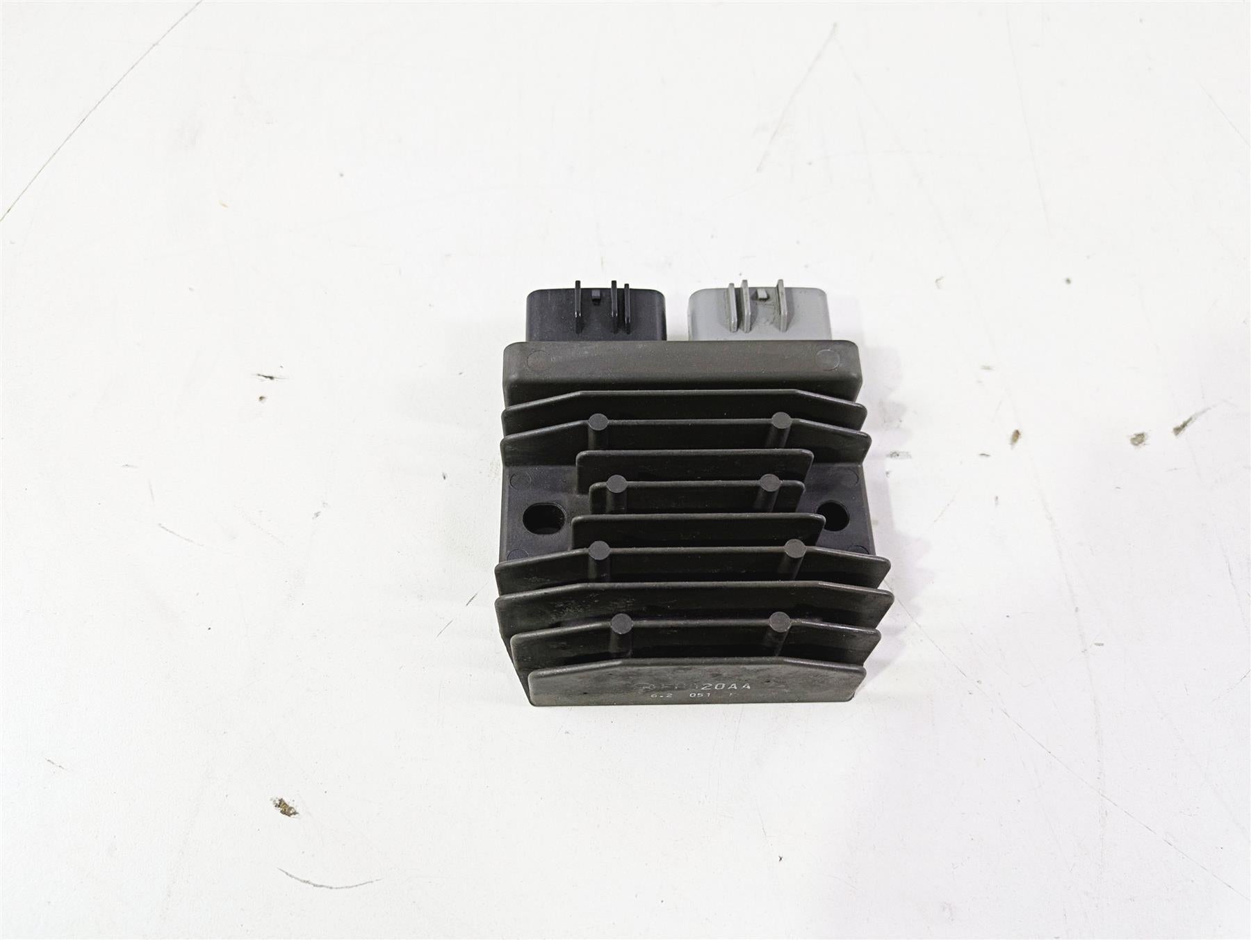 2016 BMW R1200RS K54 Rectifier Voltage Regulator FH020AA 12318523367 {{ shop.shopifyCountryName }} - Mototech271