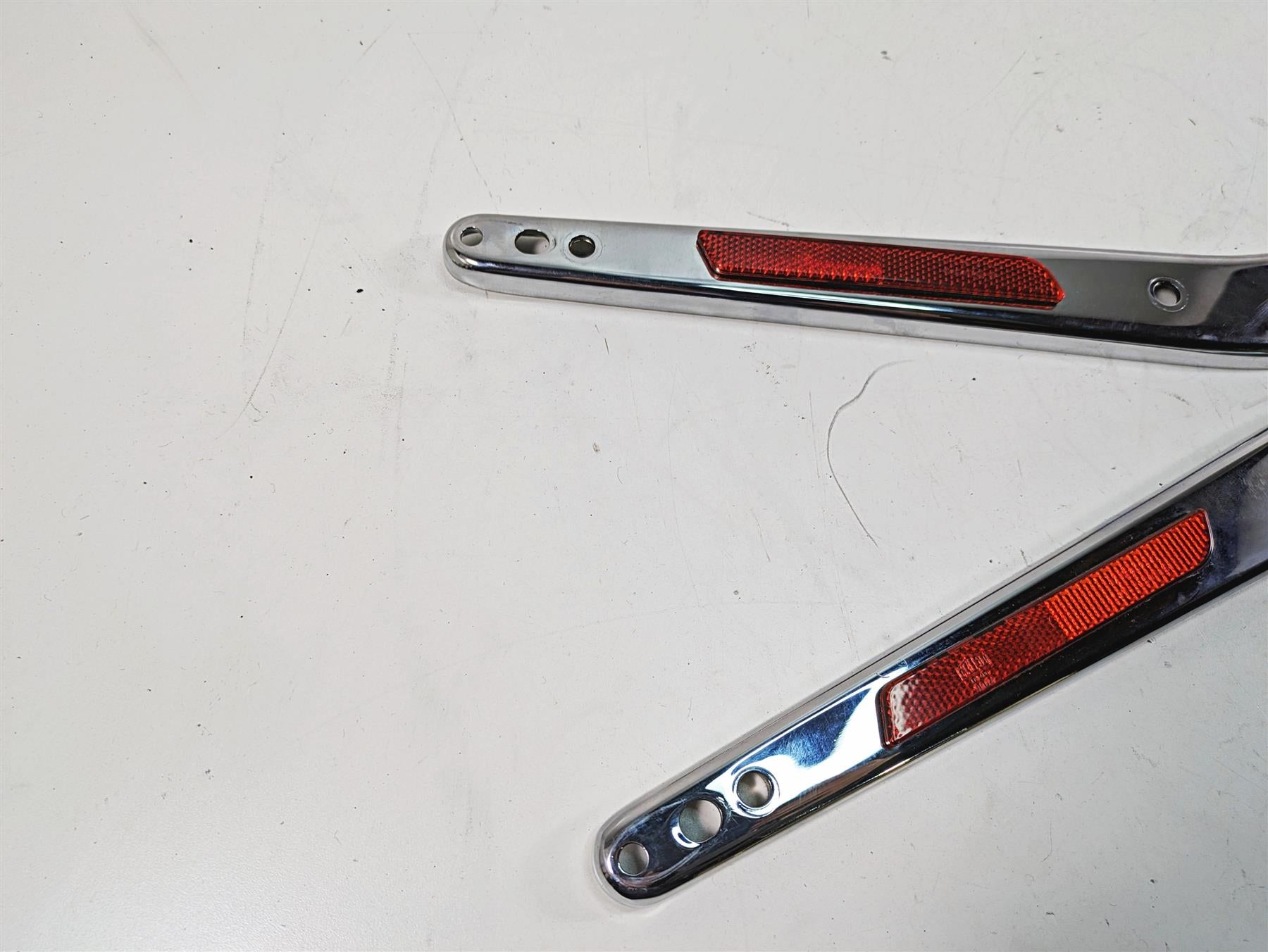 2006 Harley Softail FXSTSI Springer Rear Frame Fender Chrome Braces 60146-06A {{ shop.shopifyCountryName }} - Mototech271