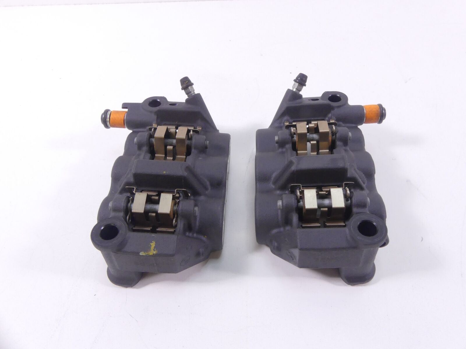 2019 Yamaha VMX17 V-Max 1700 Front Left Right Brake Caliper Set 4C8-2580T-10-00 {{ shop.shopifyCountryName }} - Mototech271