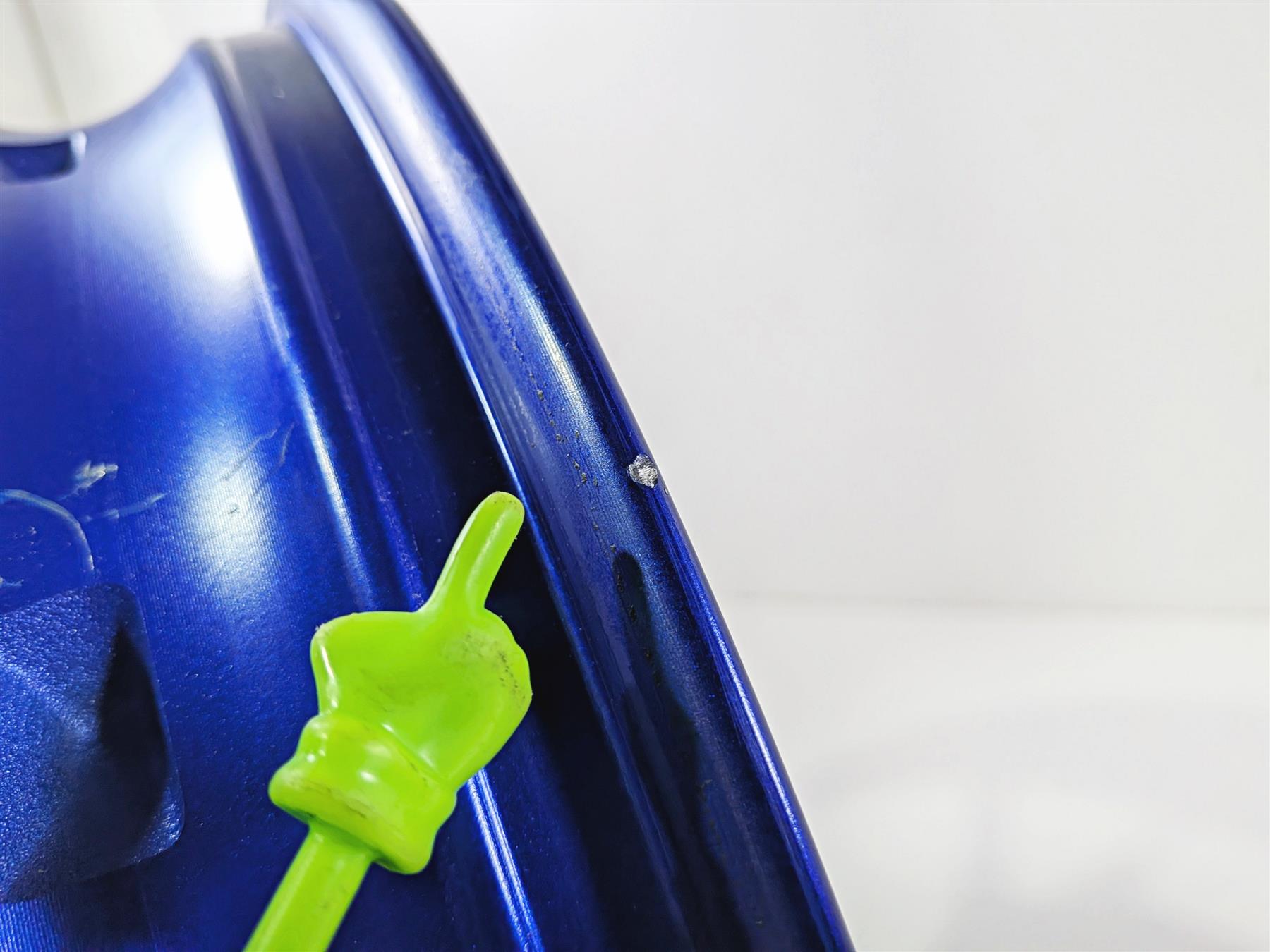 2025 Yamaha YZF R7 Straight Front Blue Wheel Rim 17x3.5 2DR-25168-00 {{ shop.shopifyCountryName }} - Mototech271