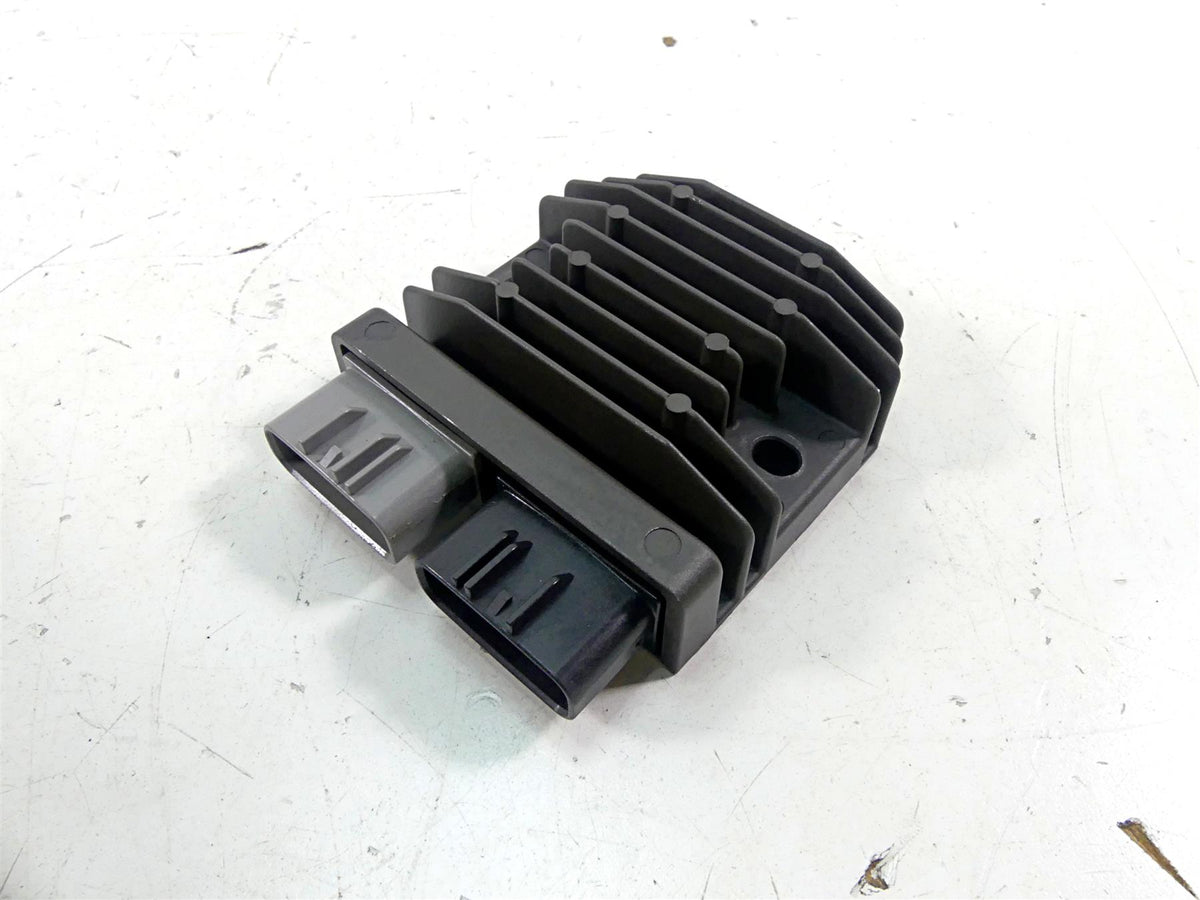 2018 BMW S1000RR K46 Rectifier Voltage Regulator FH020CA 12317718422 {{ shop.shopifyCountryName }} - Mototech271