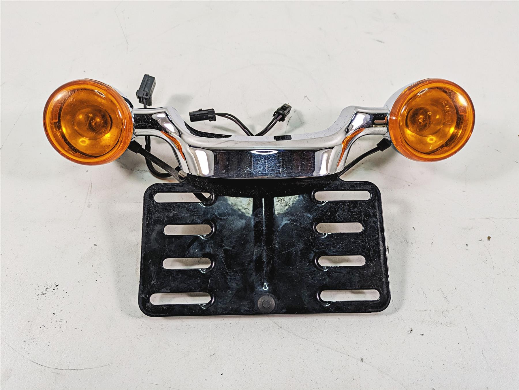 2012 Harley FLD Dyna Switchback Rear Blinker Turn Signal License Bar 68629-05 {{ shop.shopifyCountryName }} - Mototech271