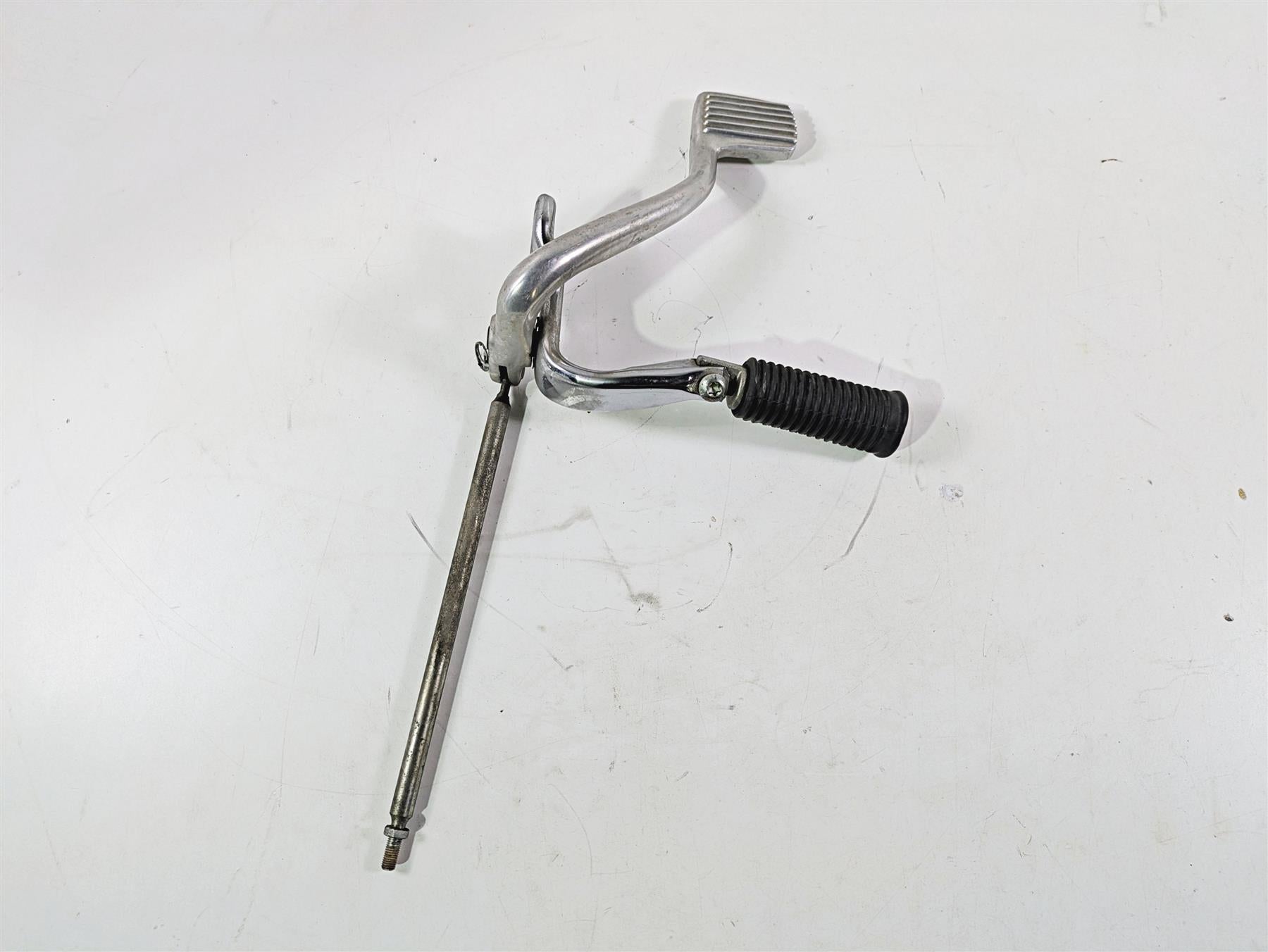 2008 Harley FXDL Dyna Low Rider 105TH Right Rider Footpeg Brake Pedal 50649-90 {{ shop.shopifyCountryName }} - Mototech271