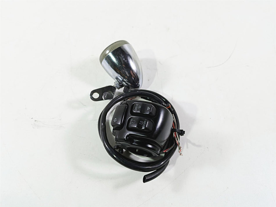 2014 Harley FXDL Dyna Low Rider Right Hand Control Switch Blinker -Read 72944-12 {{ shop.shopifyCountryName }} - Mototech271