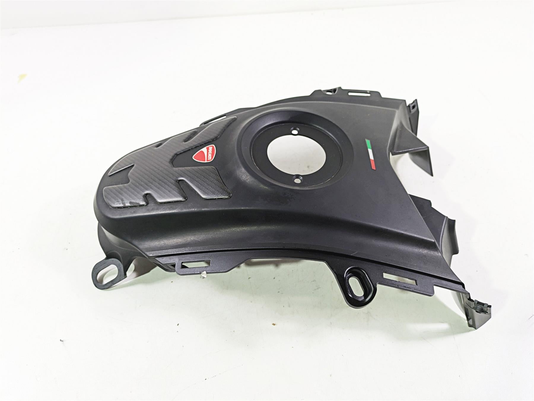 2013 Ducati Hyperstrada 821 Center Tank Fairing Cover 480P5672B {{ shop.shopifyCountryName }} - Mototech271