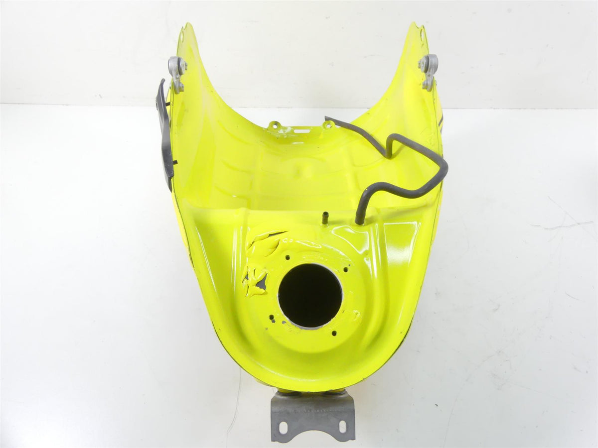 2015 Yamaha MT09 FZ09 Yellow Fuel Gas Petrol Tank -No Dents 1RC-24110-00-00 {{ shop.shopifyCountryName }} - Mototech271