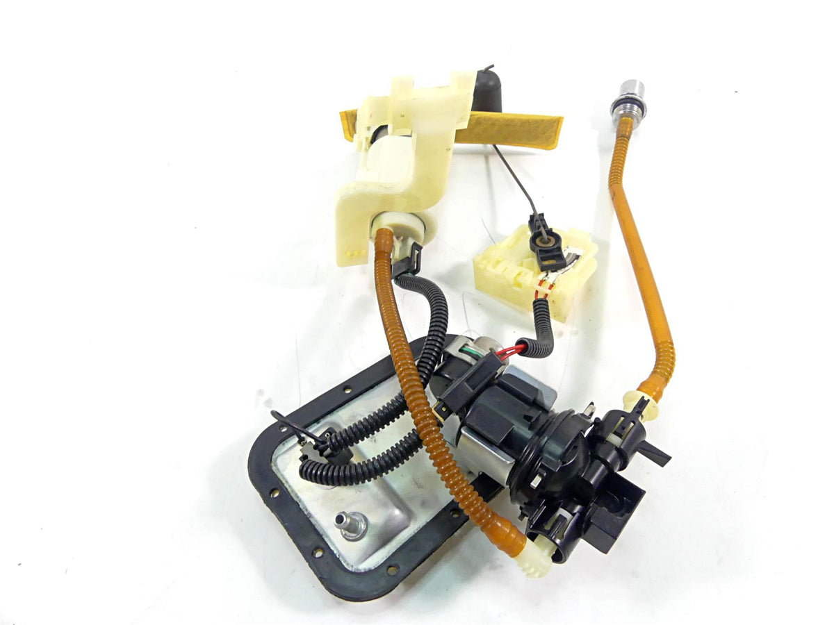 2011 Harley Softail FXS Blackline Fuel Gas Petrol Pump - Read 75141-11A {{ shop.shopifyCountryName }} - Mototech271