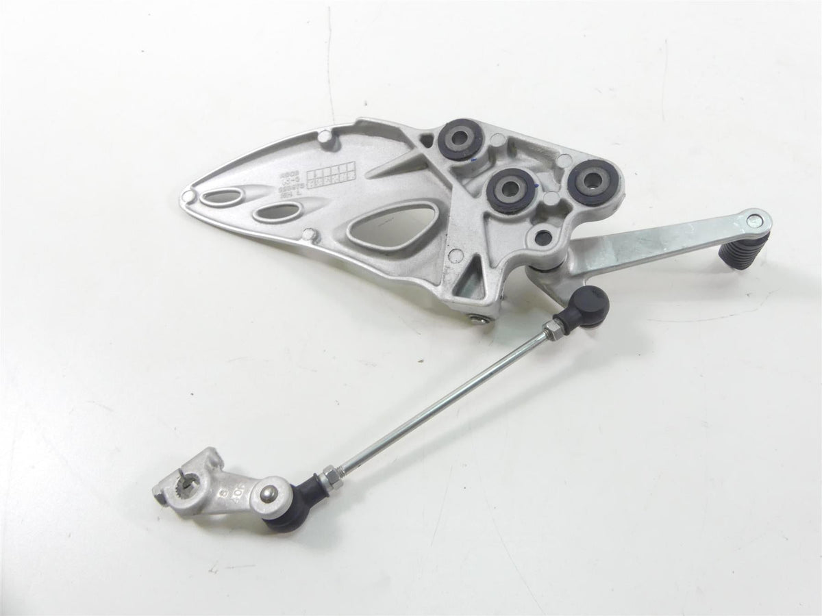 2020 Suzuki GSX1300 R Hayabusa Left Front Footpeg & Shifter Parts 43521-15H00 {{ shop.shopifyCountryName }} - Mototech271