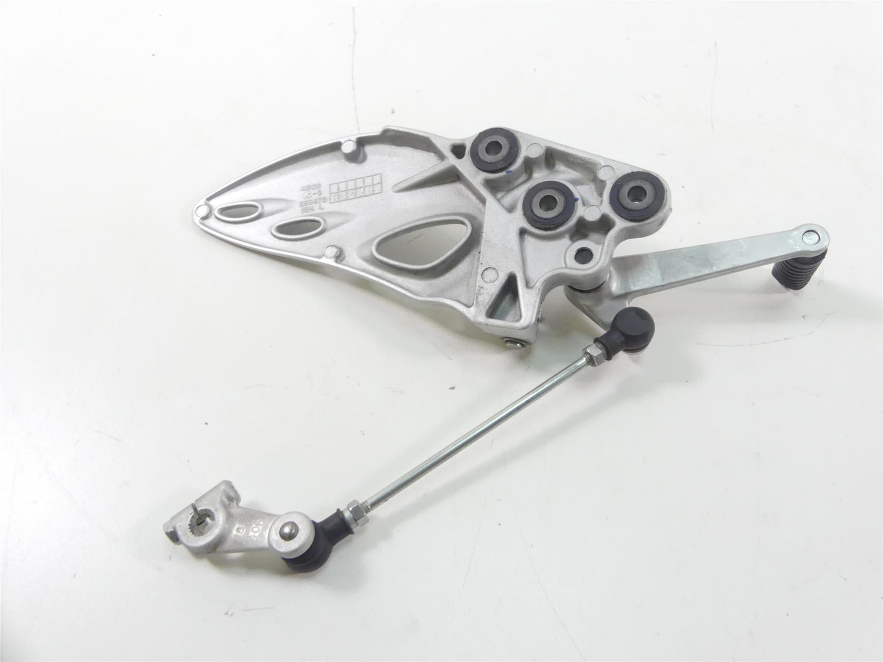 2020 Suzuki GSX1300 R Hayabusa Left Front Footpeg & Shifter Parts 43521-15H00 {{ shop.shopifyCountryName }} - Mototech271