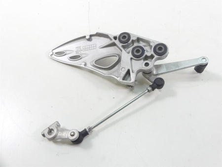 2020 Suzuki GSX1300 R Hayabusa Left Front Footpeg & Shifter Parts 43521-15H00 {{ shop.shopifyCountryName }} - Mototech271
