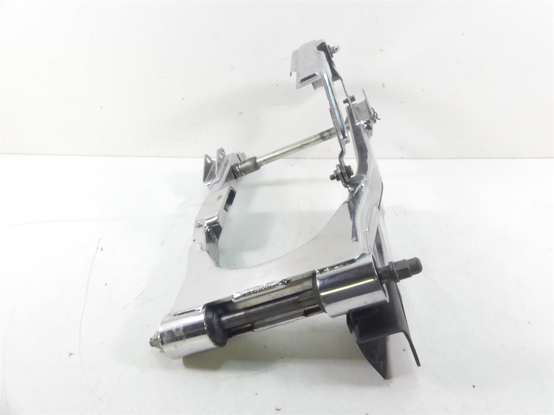 2000 Harley Dyna FXR4 CVO Super Glide Rear Chrome Swingarm Swing Arm 46185-99 {{ shop.shopifyCountryName }} - Mototech271