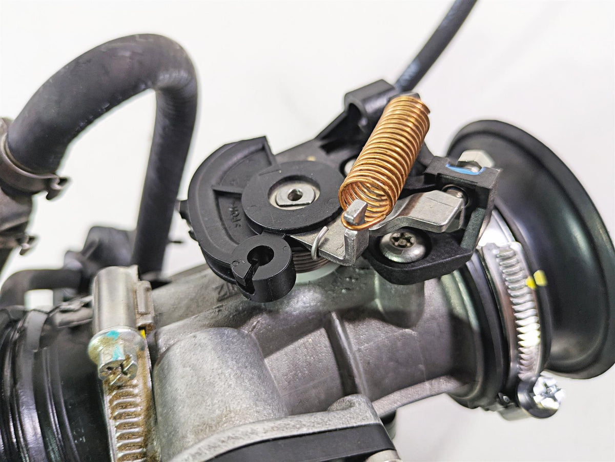 2018 Ducati Scrambler Desert Sled 800 Throttle Body Intake Set 28241001A {{ shop.shopifyCountryName }} - Mototech271