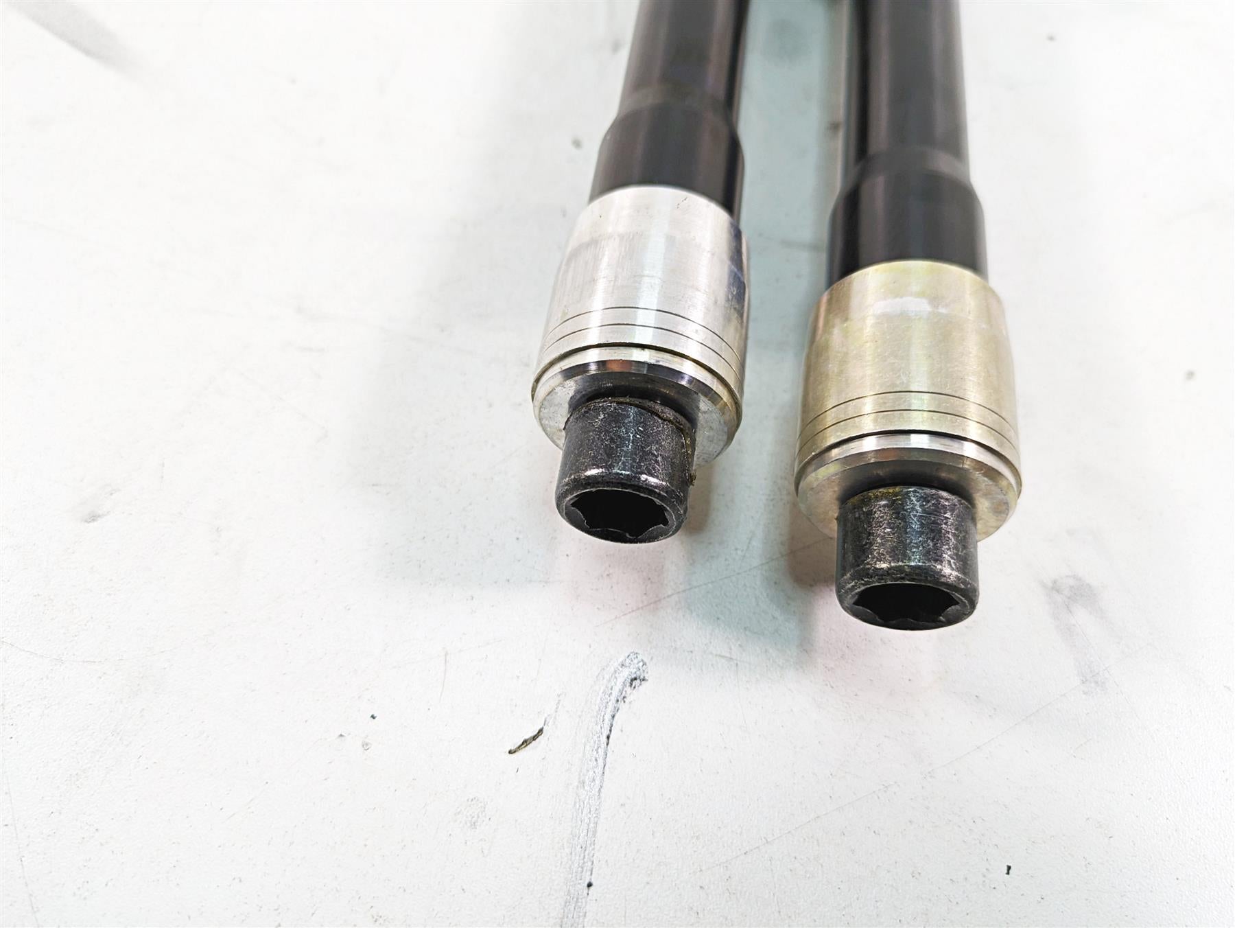 2018 Harley Touring FLHXSE CVO Street Glide Legends Suspensions Fork Cartridge 105-2079 {{ shop.shopifyCountryName }} - Mototech271