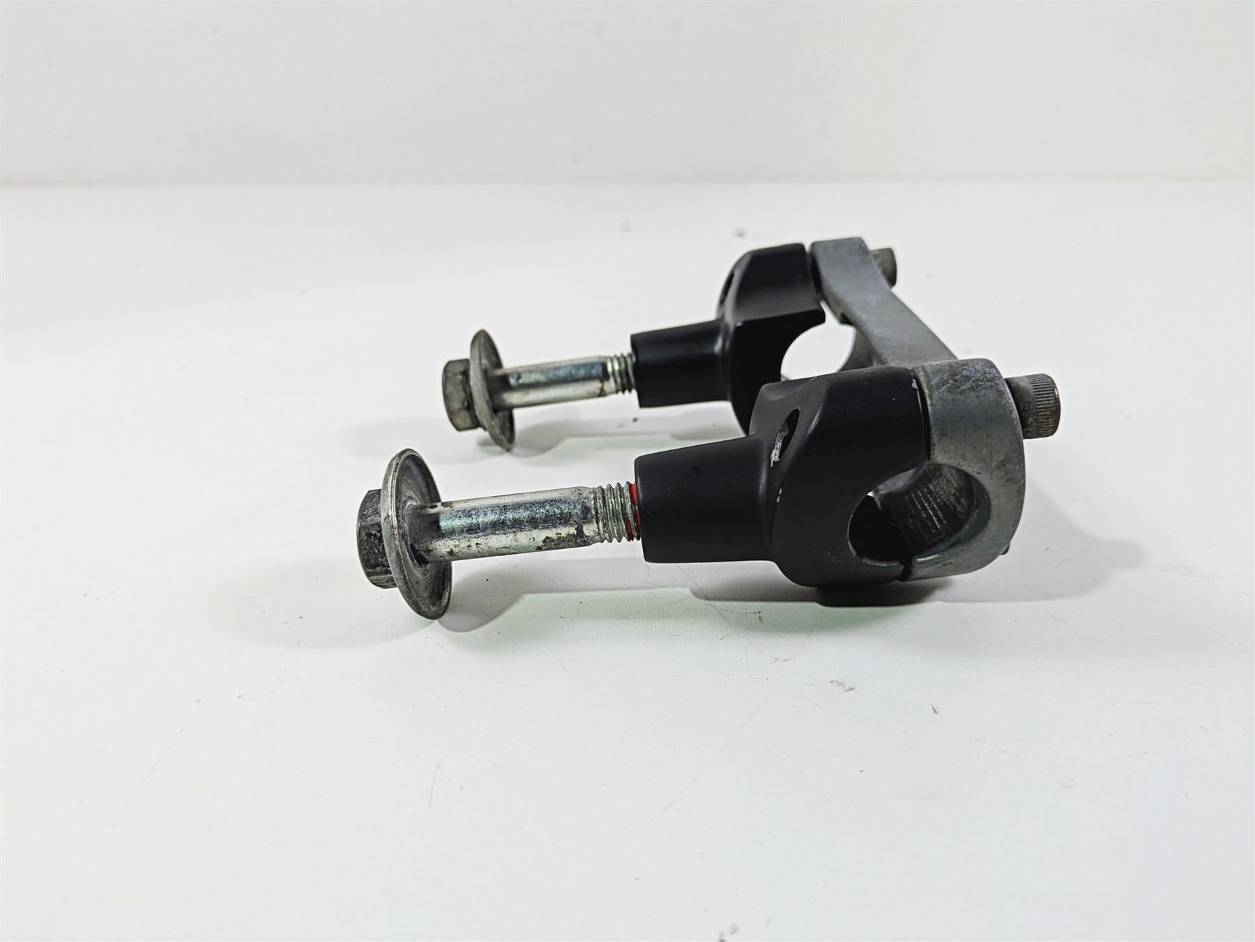 1999 Harley Dyna FXDL Low Rider Handlebar Riser Holder Clamps 56119-77A {{ shop.shopifyCountryName }} - Mototech271