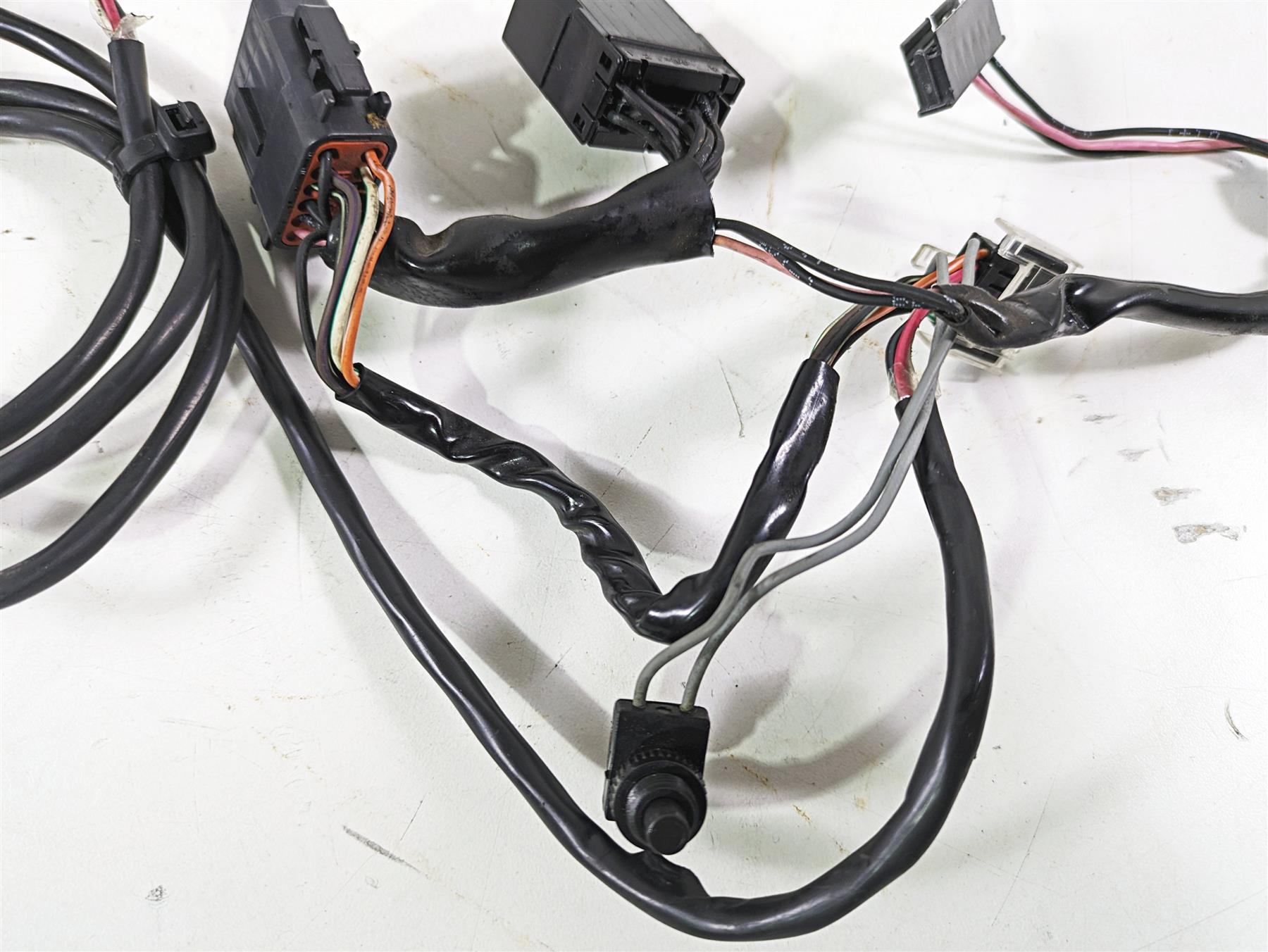 2003 Harley Dyna FXDL Low Rider 100TH Gauges Wiring Harness Loom 68841-98 {{ shop.shopifyCountryName }} - Mototech271
