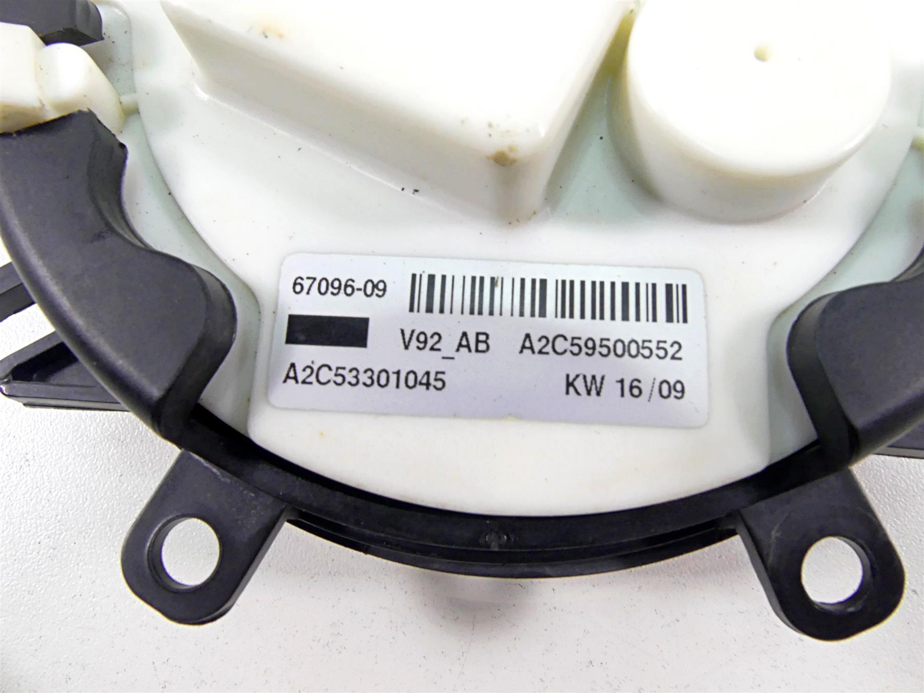 2010 Harley FXDF Dyna Fat Bob Speedometer Gauge Instrument 3K 67096-09 {{ shop.shopifyCountryName }} - Mototech271