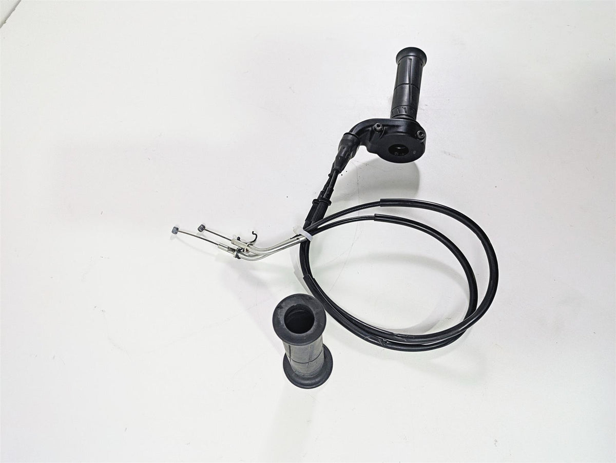2016 Kawasaki ZX10R Ninja Throttle Grip & Cables Set 32099-0766 {{ shop.shopifyCountryName }} - Mototech271