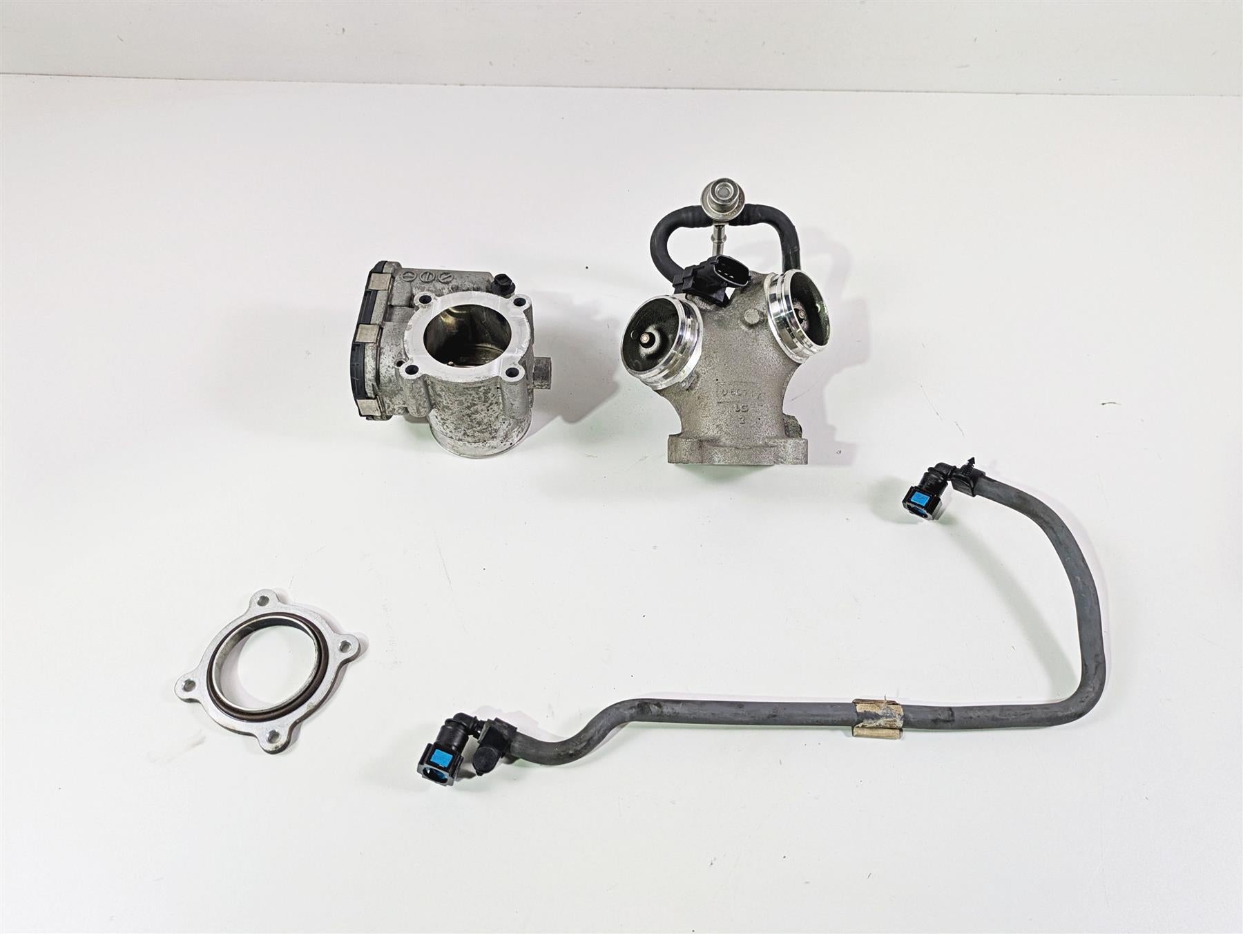 2018 Indian Springfield Dark Horse Throttle Body & Intake 1204685 5138214 {{ shop.shopifyCountryName }} - Mototech271