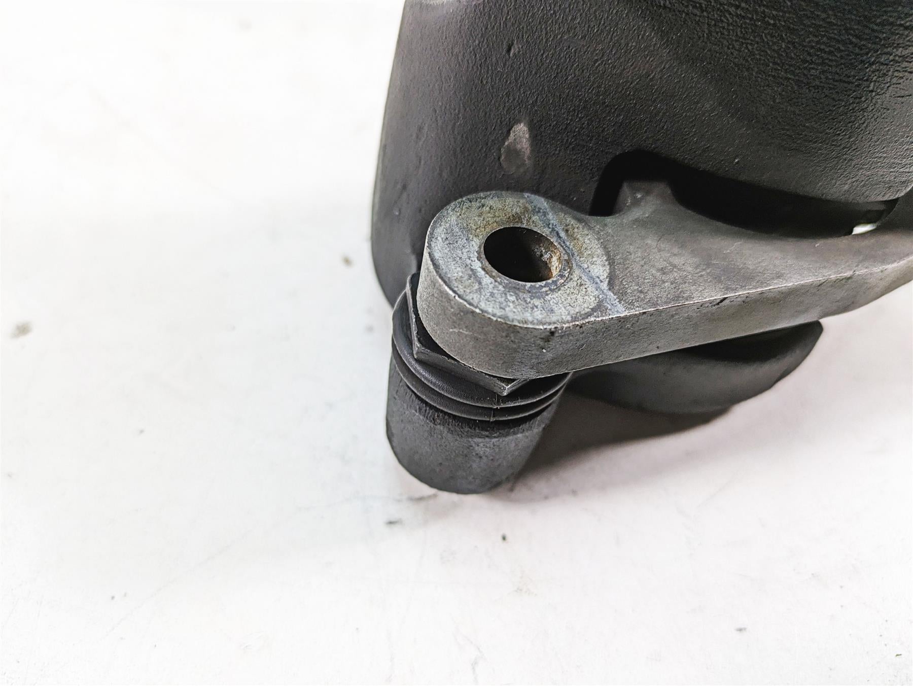 1990 Harley Sportster XLH883 XL883 Front Brake Caliper + Line - Read 44046-84 {{ shop.shopifyCountryName }} - Mototech271