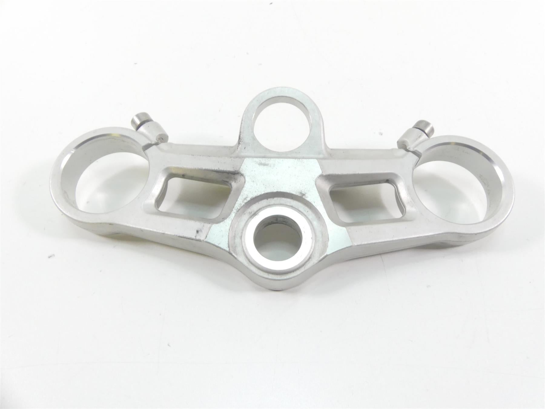 2006 Triumph Daytona 675 Upper Triple Tree Steering Clamp 50mm T2049170 {{ shop.shopifyCountryName }} - Mototech271