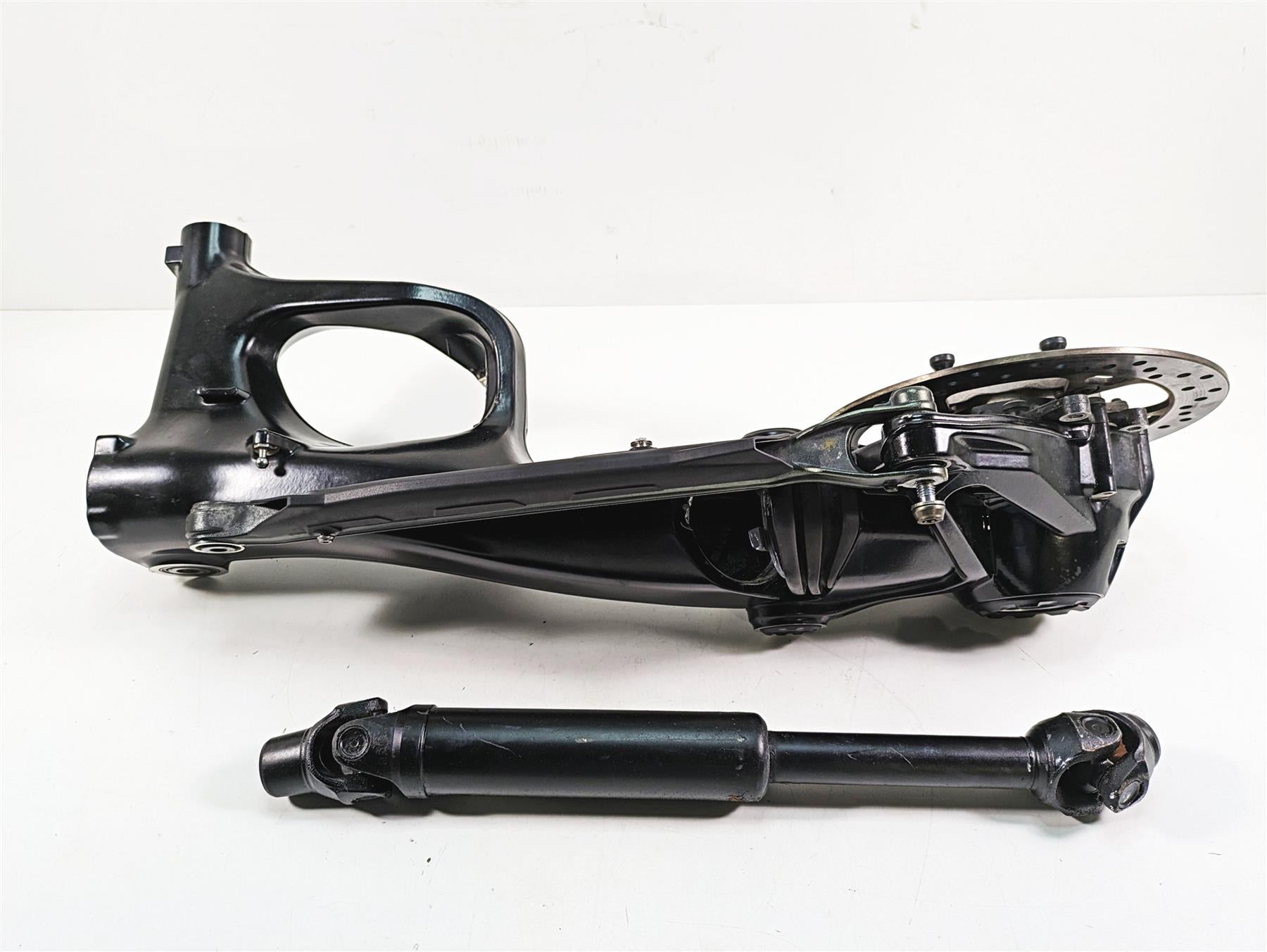 2016 BMW R1200R K53 Differential Swingarm Drive Shaft 6k 33748546093 33358525239 {{ shop.shopifyCountryName }} - Mototech271