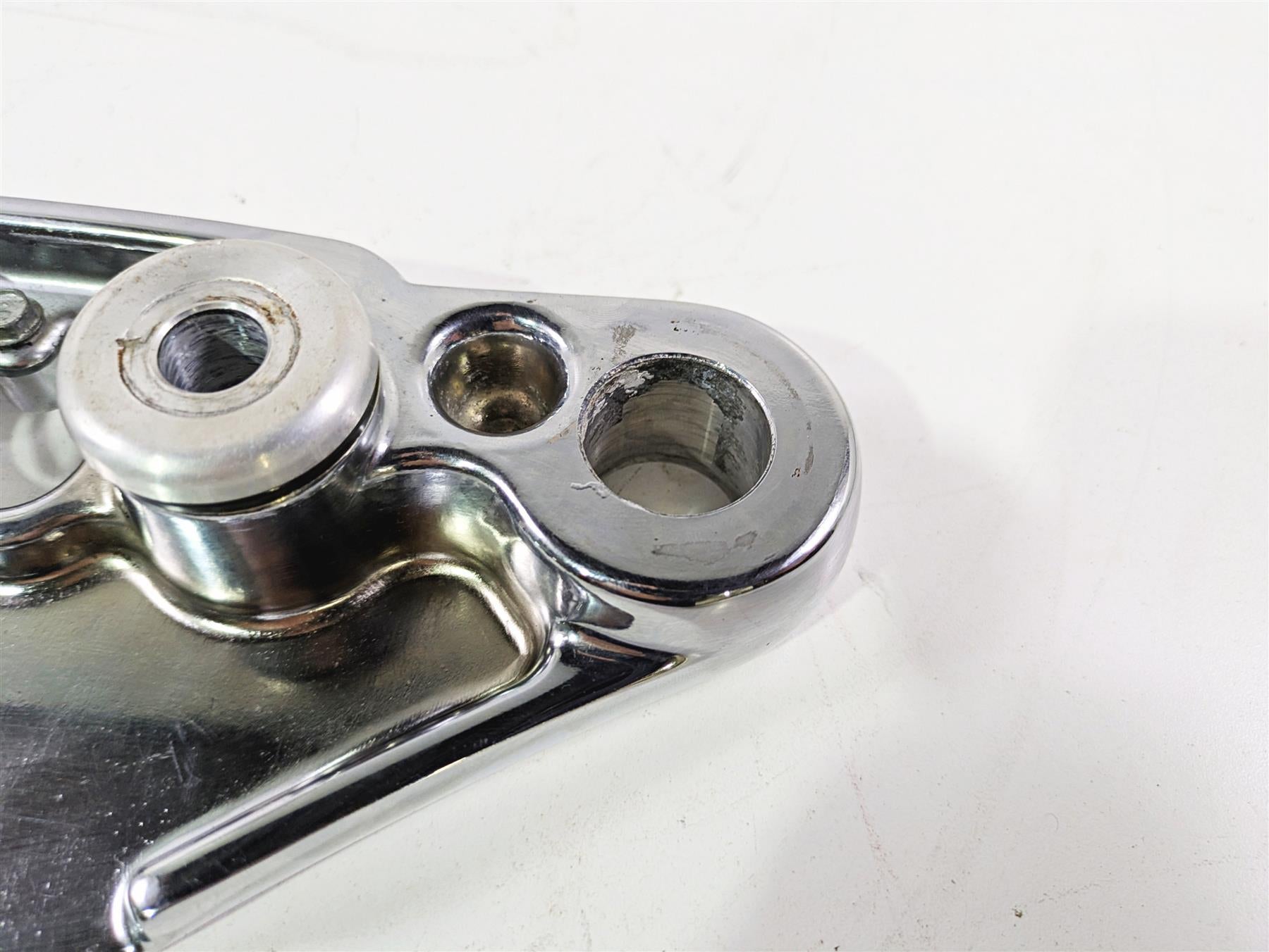 2008 Harley FXCWC Softail Rocker Upper Triple Tree Steering Clamp 46637-08 {{ shop.shopifyCountryName }} - Mototech271