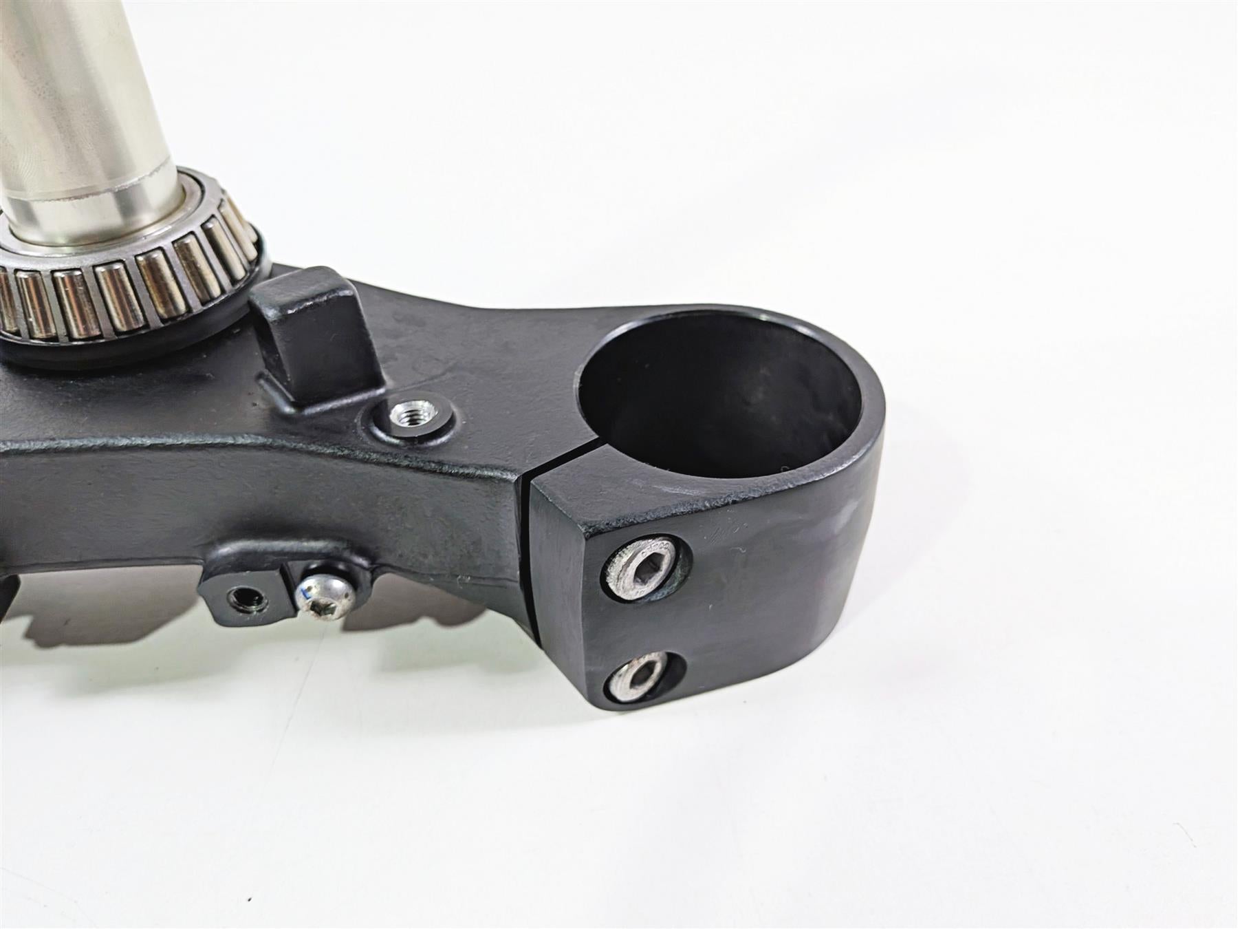 2009 Yamaha VMX17 V-Max 1700 Lower Triple Tree Steering Clamp 2S3-23340-00-00-Mototech271