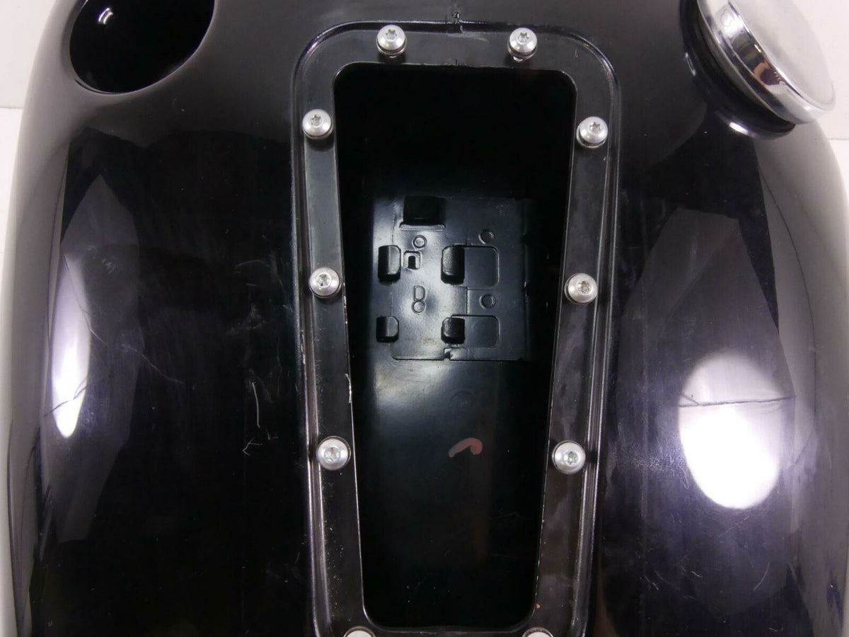 2009 Harley FXCW Softail Rocker Fuel Gas Petrol Tank Reservoir - Dent 62105-08 {{ shop.shopifyCountryName }} - Mototech271