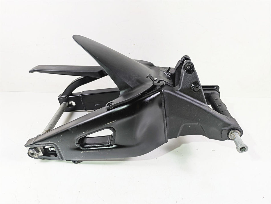 2025 Honda CBR600RR Straight Rear Swingarm Swing Arm 52200-MFJ-A51 {{ shop.shopifyCountryName }} - Mototech271