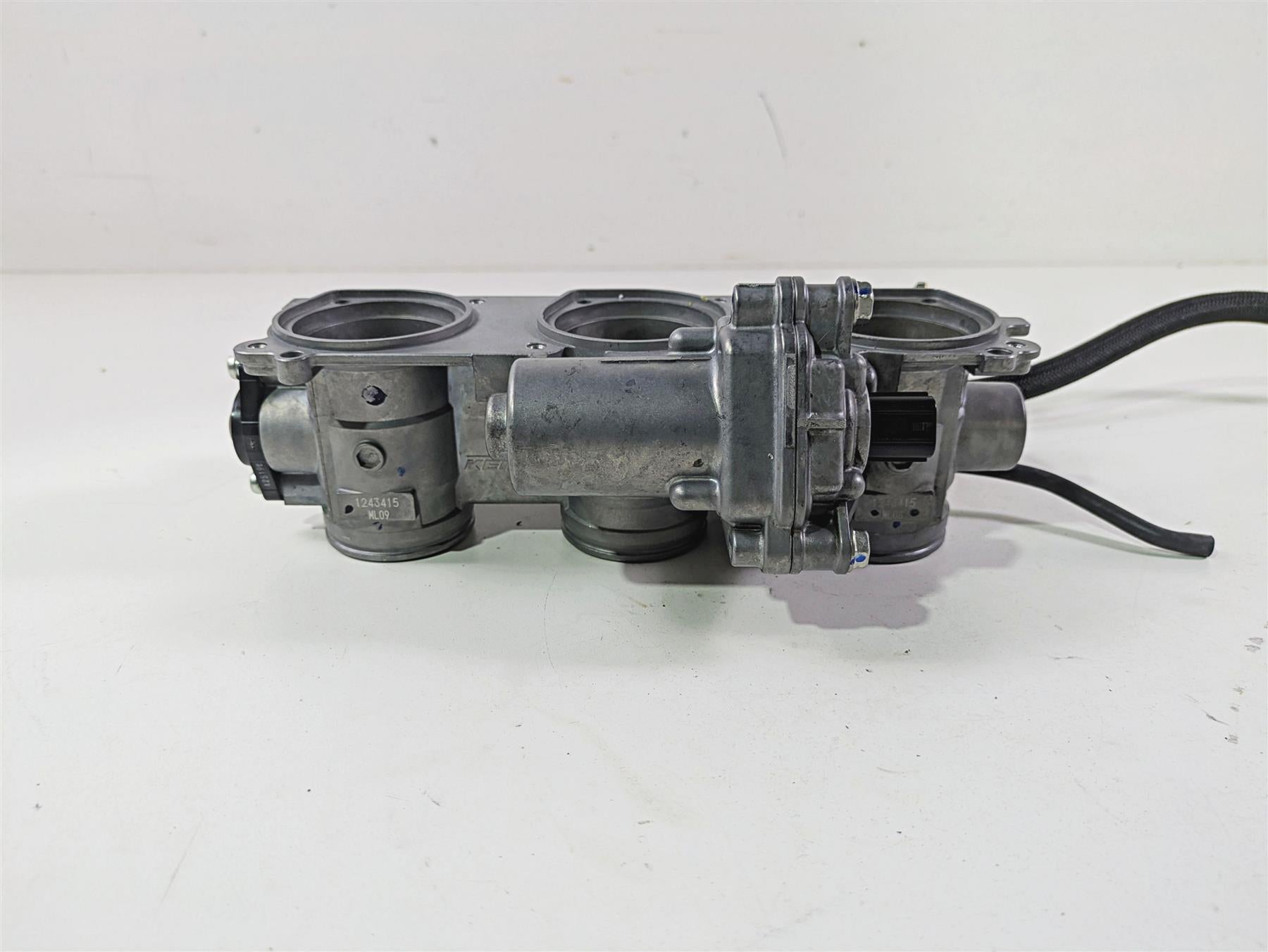 2024 Triumph Street Triple 765 R Keihin Throttle Body Bodies