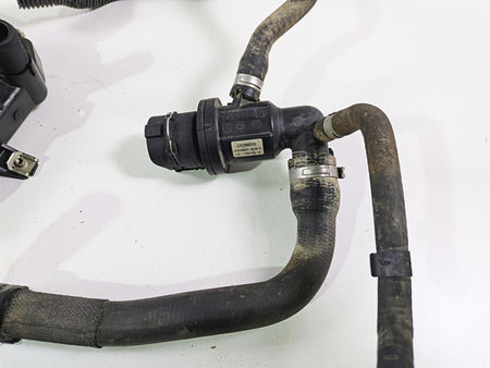2017 BMW R1200 GS K50 Left Radiator + Thermostat & Cover Set 17118546408 {{ shop.shopifyCountryName }} - Mototech271