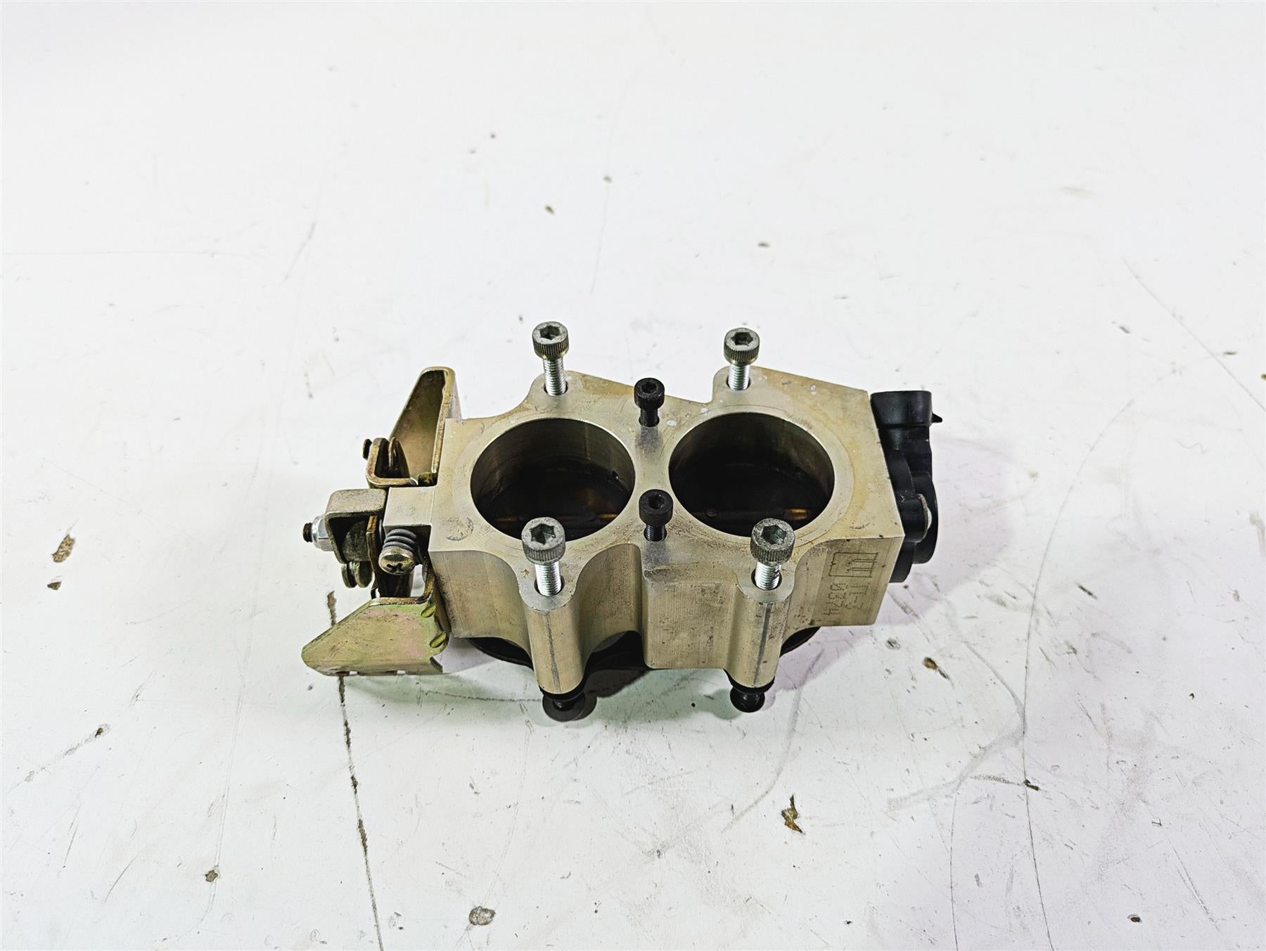 2004 Victory Kingpin Throttle Body Fuel Injection 1253363 {{ shop.shopifyCountryName }} - Mototech271