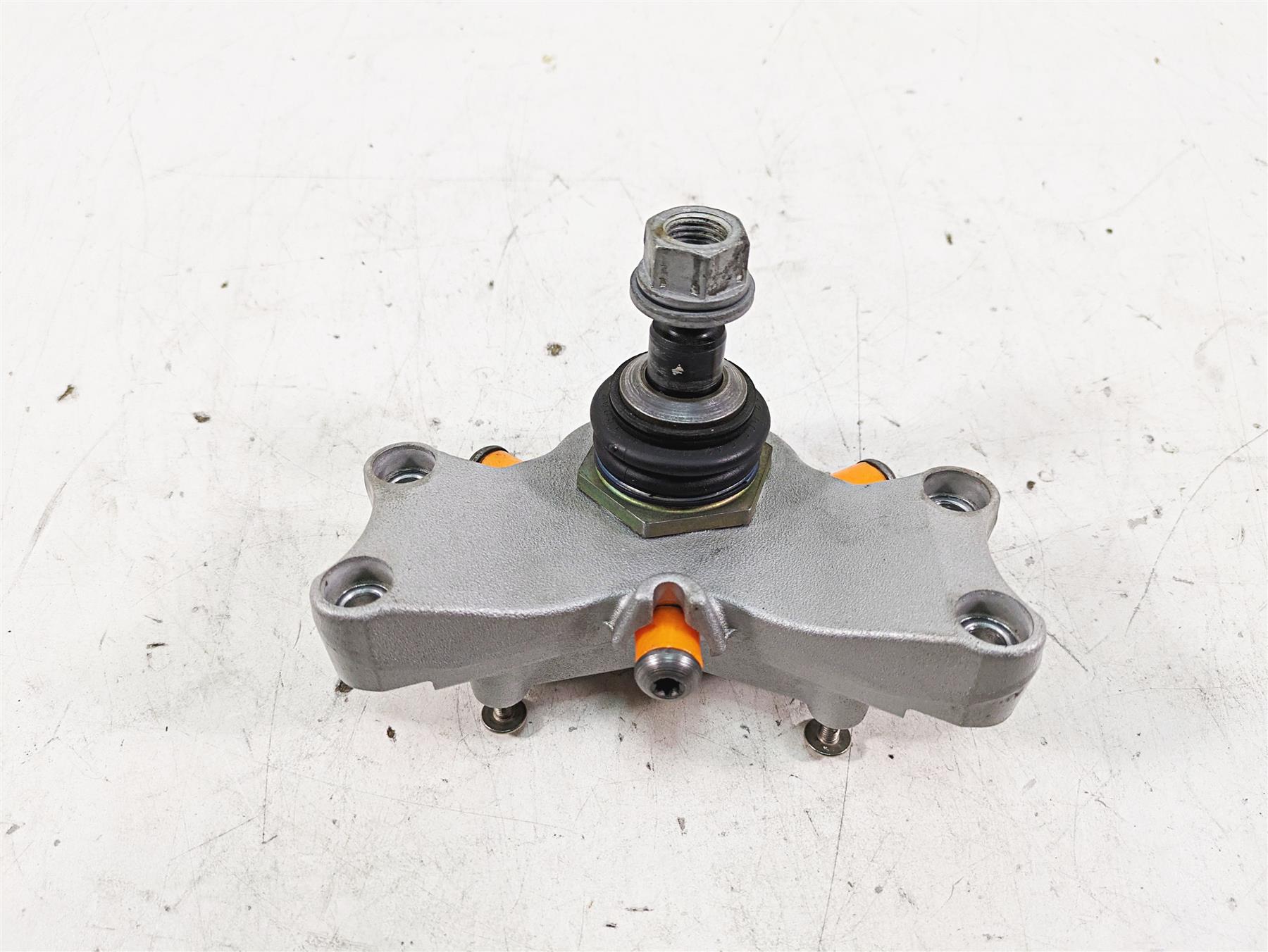 2007 BMW R1200RT K26 Showa Lower Triple Tree & Ball Joint 31428520146 | Mototech271