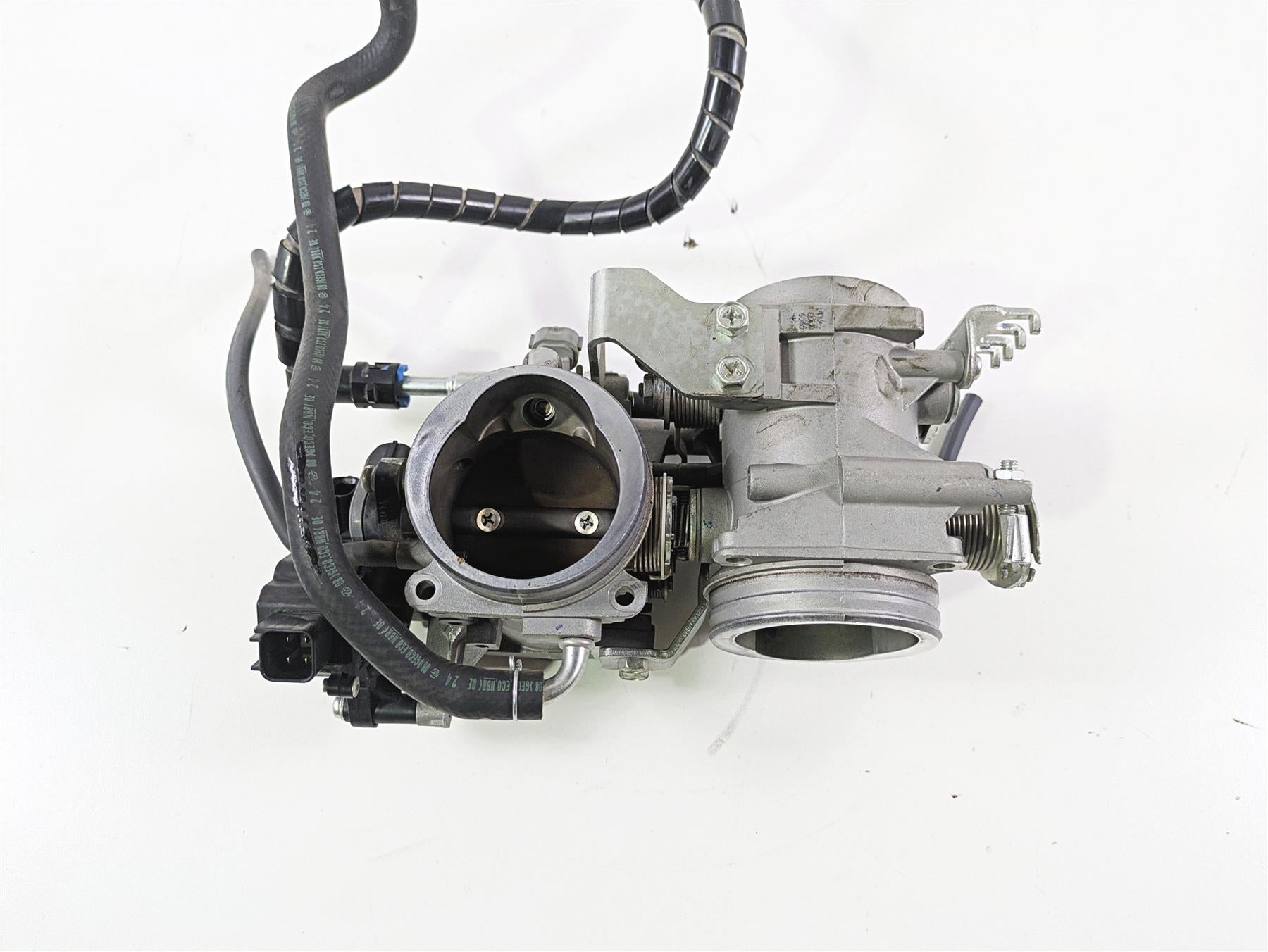 2019 Suzuki M109R VZR1800 Boulevard Throttle Body Bodies Mikuni 13405-48G20 {{ shop.shopifyCountryName }} - Mototech271