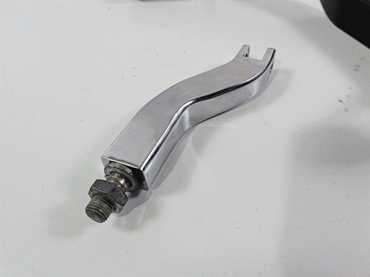 1998 Harley Dyna FXDL Low Rider Passenger Footpeg Mounts & Mounting Bar 52740-94 {{ shop.shopifyCountryName }} - Mototech271
