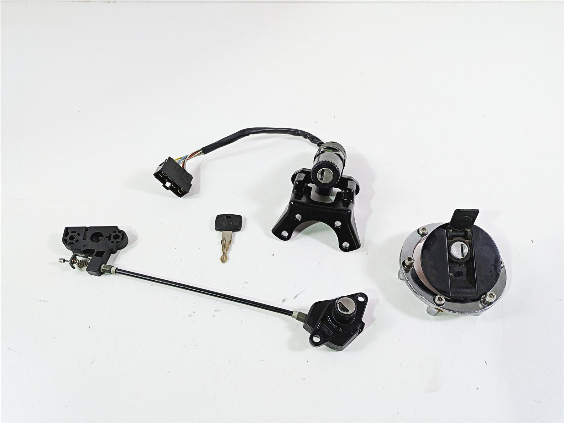 2006 Triumph Rocket 3 Ignition Switch Key Lock Tank Cap Set T2501074 T2502540 | Mototech271