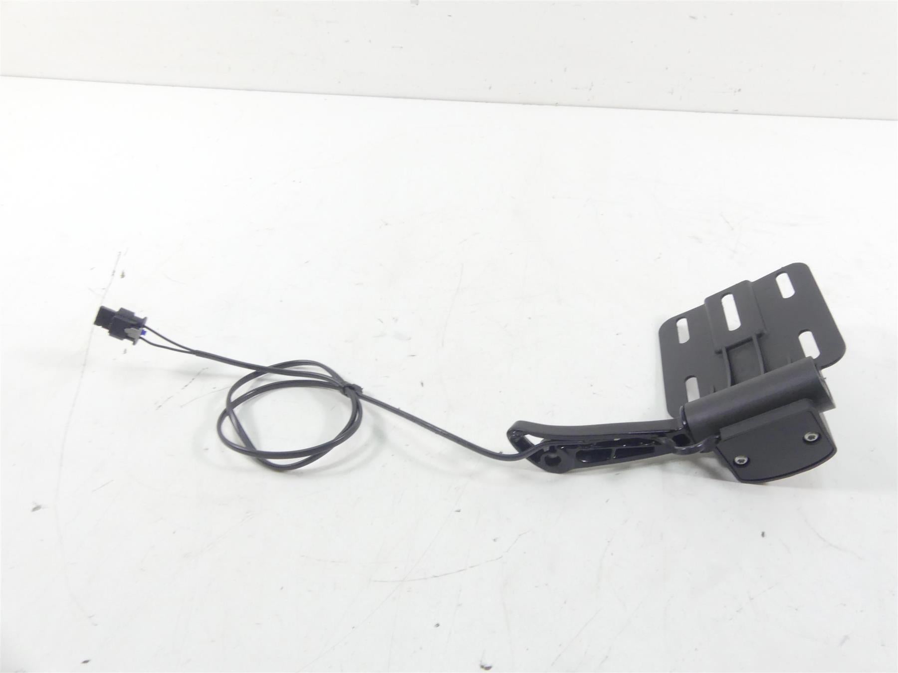 2021 Harley Softail FXBBS 114 Street Bob Side License Plate Bracket 67900343 {{ shop.shopifyCountryName }} - Mototech271