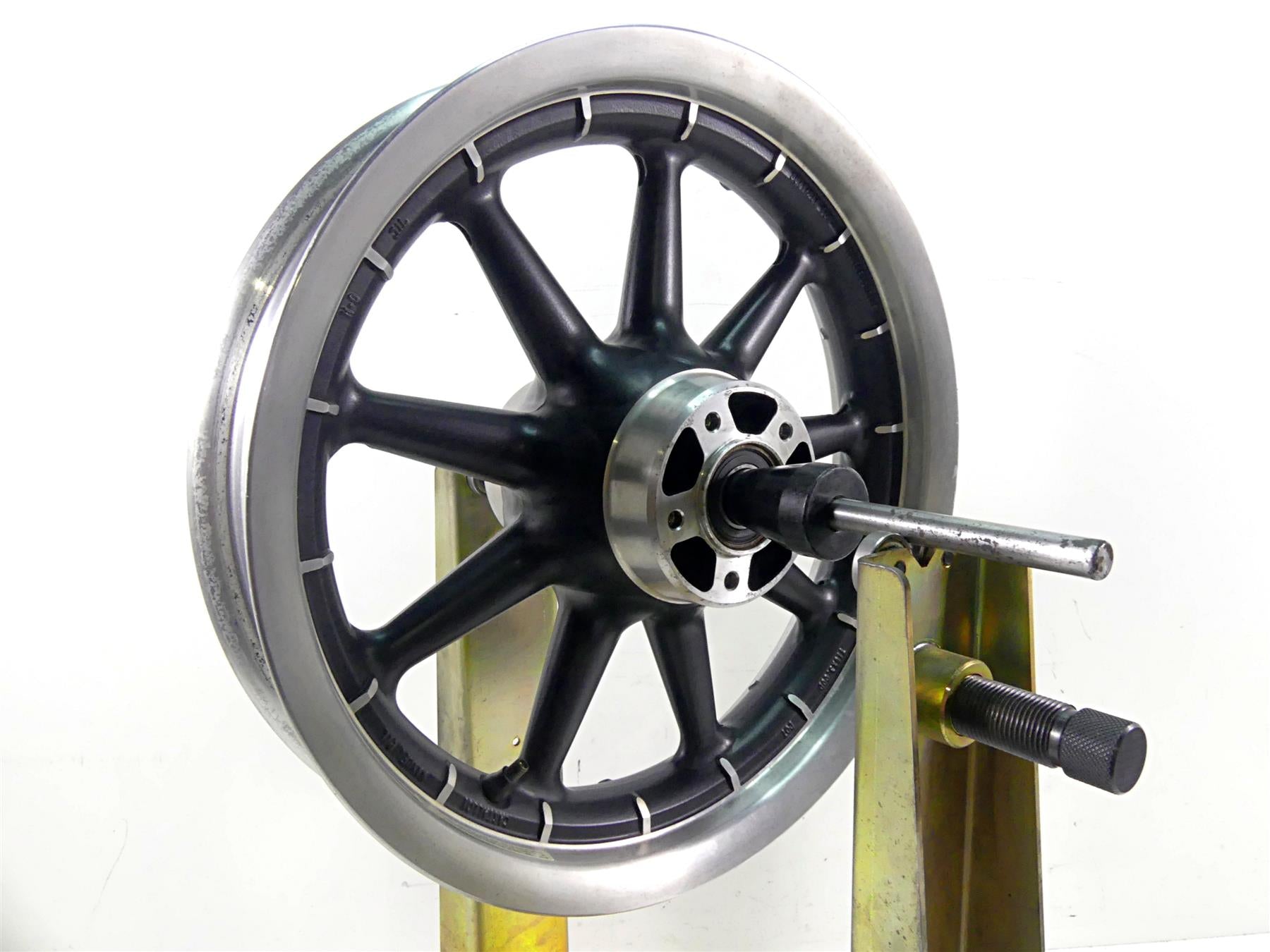 2004 Harley Touring FLHTCUI Electra Glide Front Wheel Rim 16x3 43345-00 {{ shop.shopifyCountryName }} - Mototech271