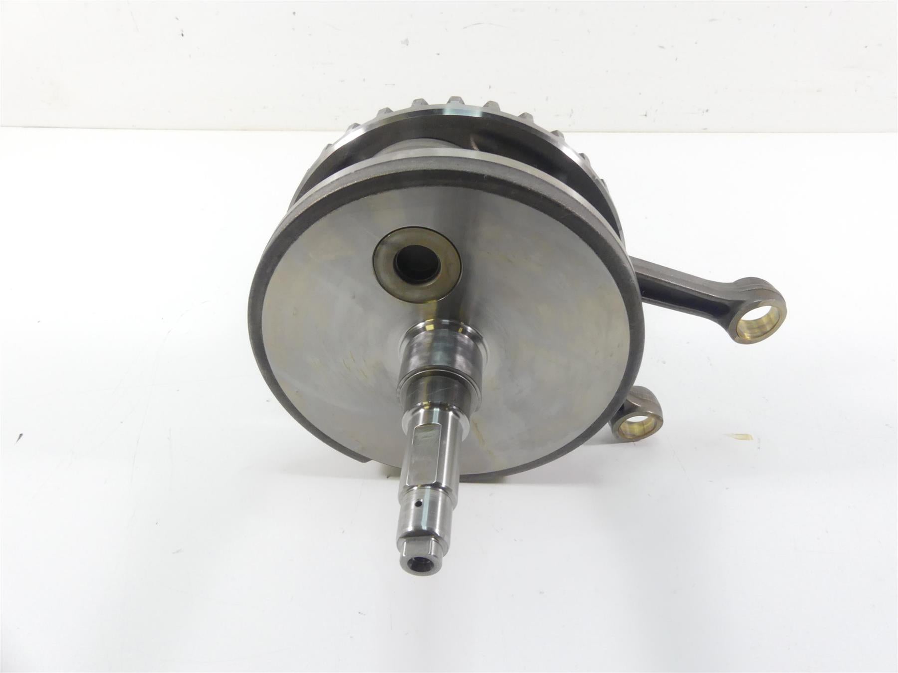 2013 Harley Touring FLHX Street Glide Crankshaft Flywheel Fly Wheel 24100021