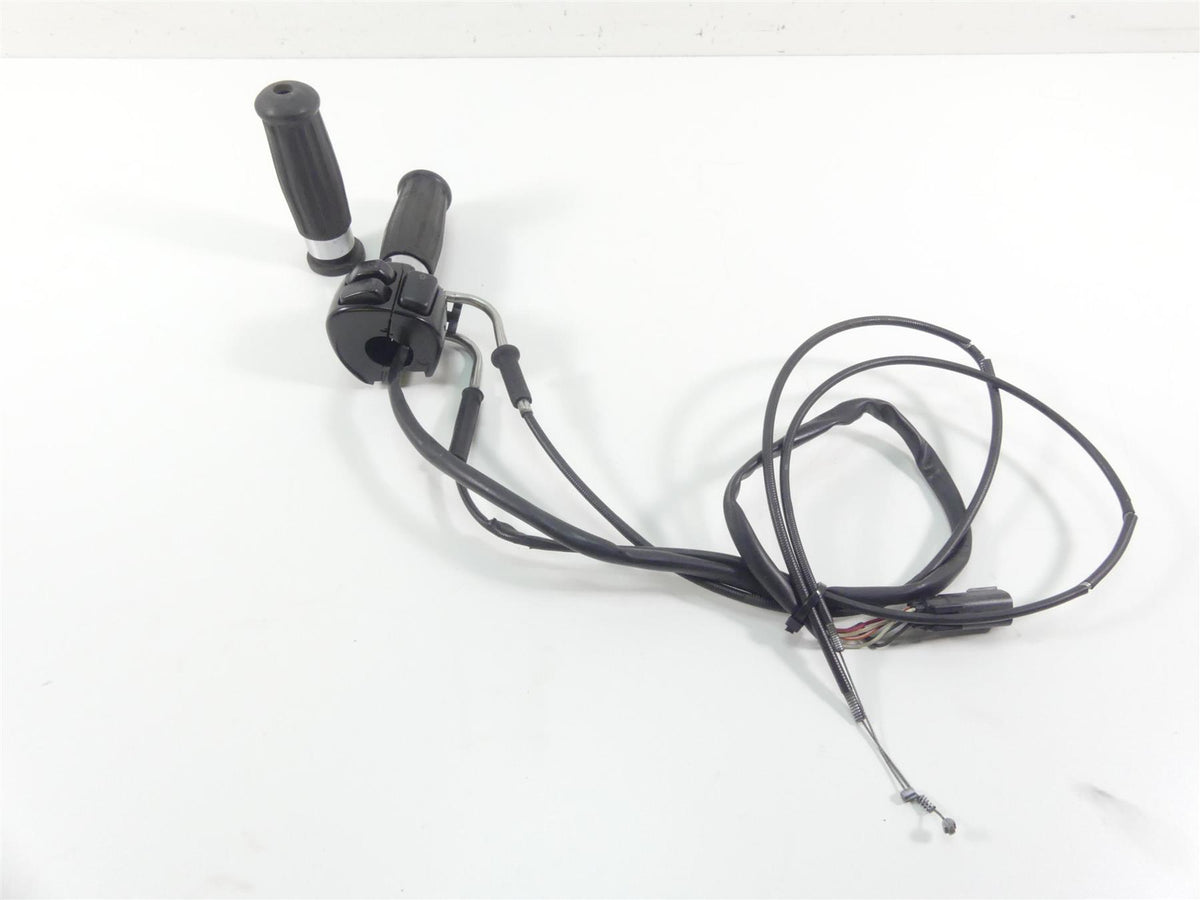 2008 Harley Softail FLSTSB Cross Bones Right Control Switch Throttle 71684-06 {{ shop.shopifyCountryName }} - Mototech271