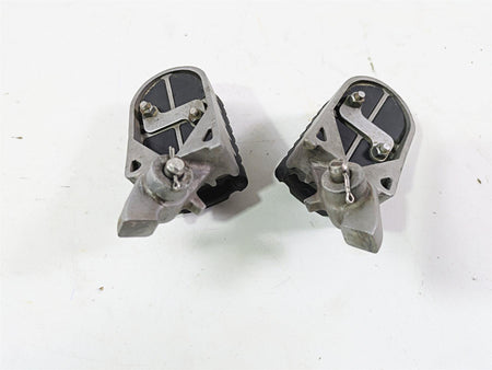 2017 BMW F800GS Adv K75 Front Footpeg Foot Peg Rest Set 77258533661 77258533662 {{ shop.shopifyCountryName }} - Mototech271