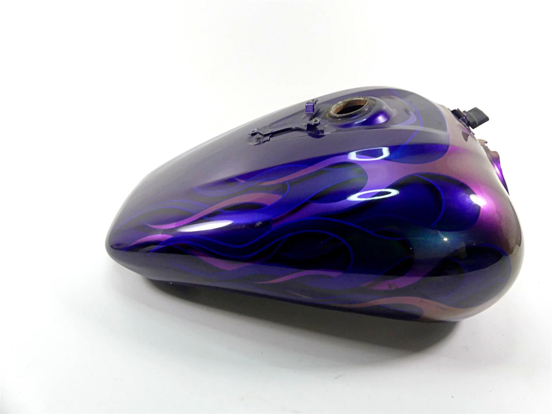 2002 Honda VTX1800 R Fuel Gas Petrol Tank -Dented 17520-MCV-670 {{ shop.shopifyCountryName }} - Mototech271