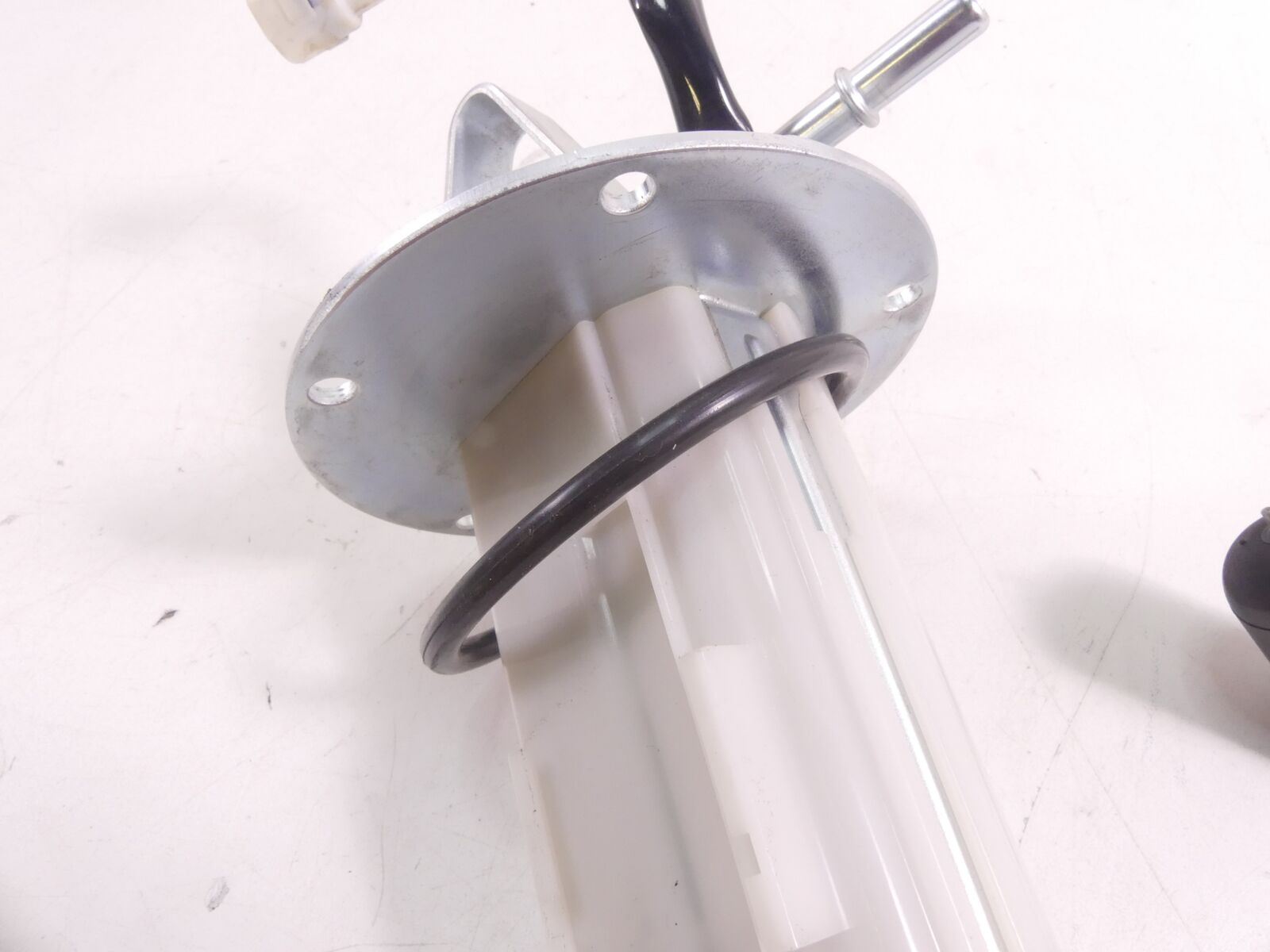 2018 Suzuki GSXR750 Fuel Gas Petrol Pump 2K - Tested 15100-14J01 {{ shop.shopifyCountryName }} - Mototech271
