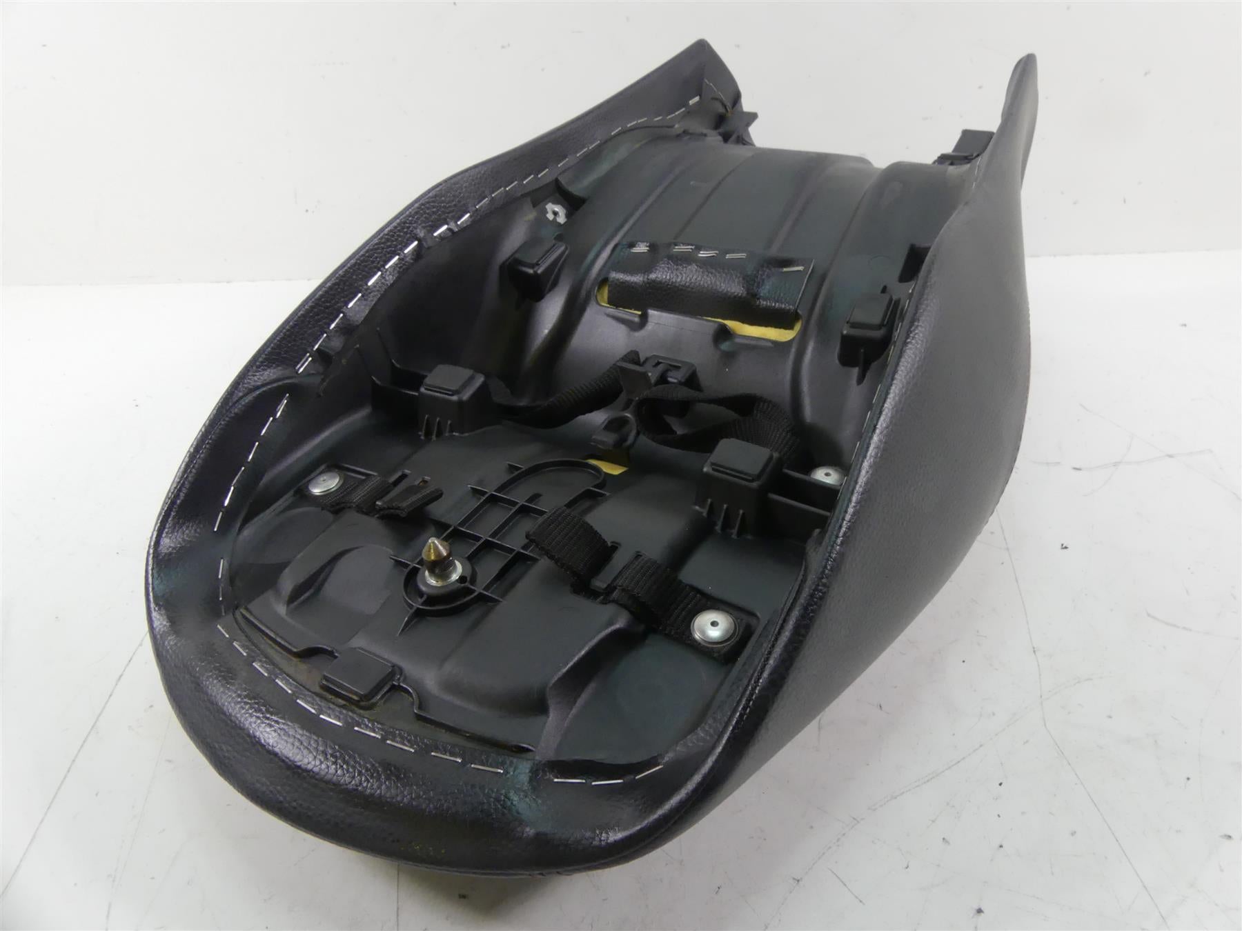 2015 Ducati Diavel Carbon Red Dual Driver Rider Saddle Seat - No Tears 59521991A {{ shop.shopifyCountryName }} - Mototech271