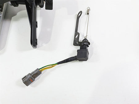 2006 Yamaha XVZ1300 Royal Star Right Floor Board & Brake Pedal 4XY-27420-10-00 {{ shop.shopifyCountryName }} - Mototech271