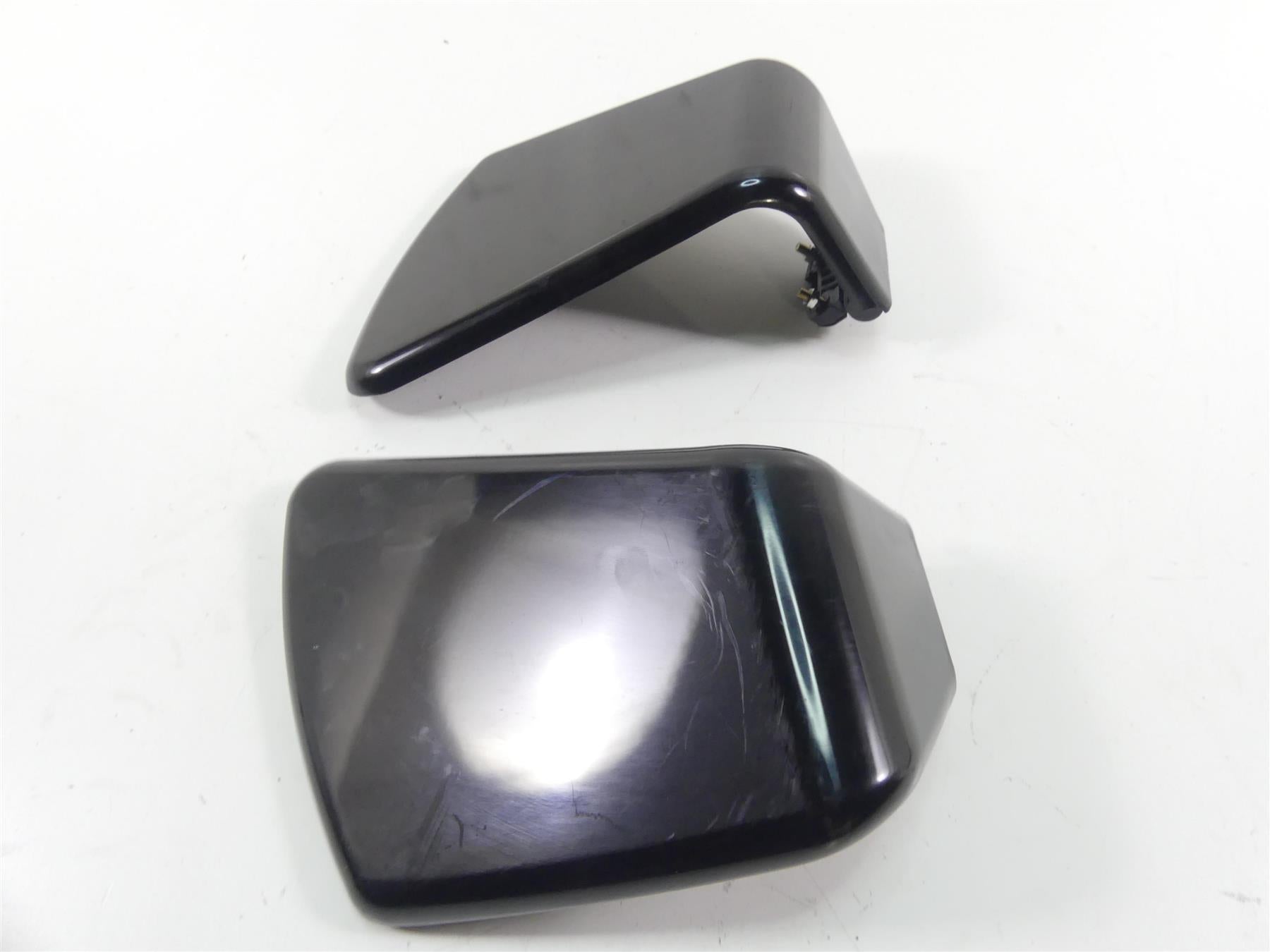 2011 Harley Touring FLTRU Road Glide Front Inner Fairing Lid Cover Set 58727-98B {{ shop.shopifyCountryName }} - Mototech271