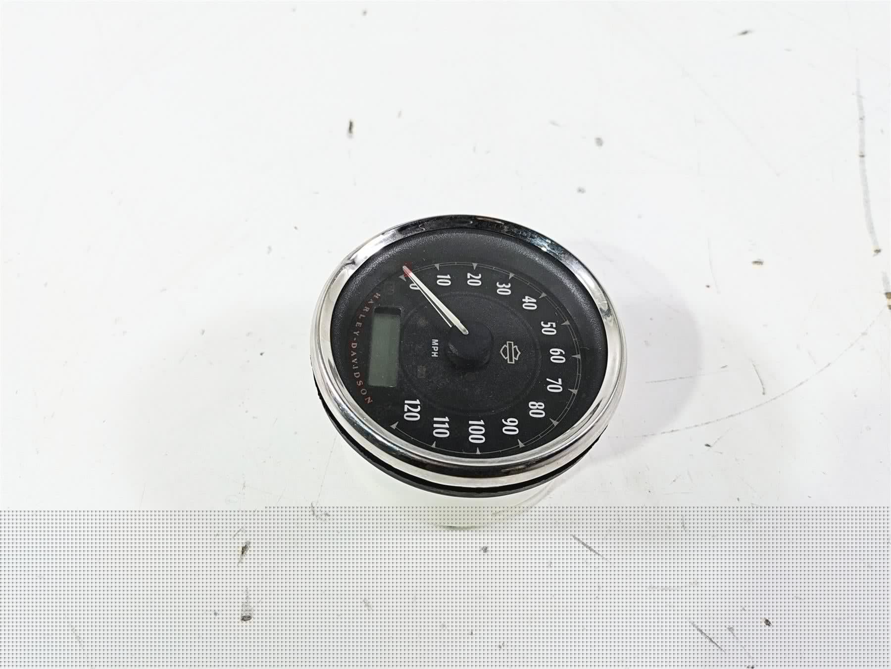 2015 Harley FXDL Dyna Low Rider Speedometer Gauge Instrument 31K 67478-12A {{ shop.shopifyCountryName }} - Mototech271