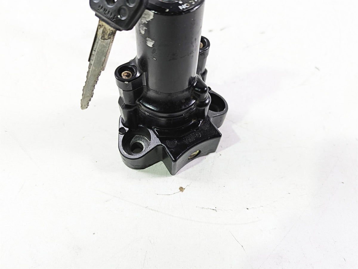2004 Yamaha XVZ1300 Royal Star Ignition Switch Steering Lock Set 4XY-82501-01-00 {{ shop.shopifyCountryName }} - Mototech271