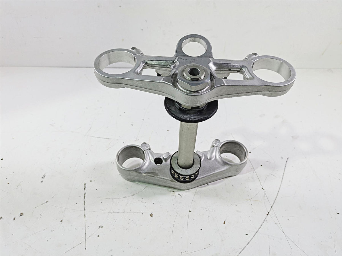 2012 Triumph Daytona 675 Upper Lower Triple Tree Set T2044130 T2049170 {{ shop.shopifyCountryName }} - Mototech271